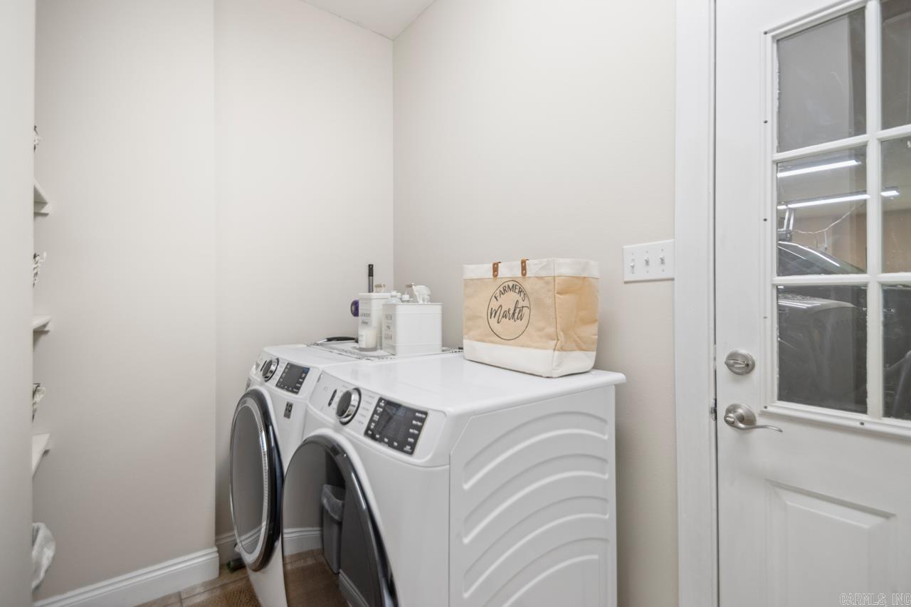 SPRINGWOOD - Residential