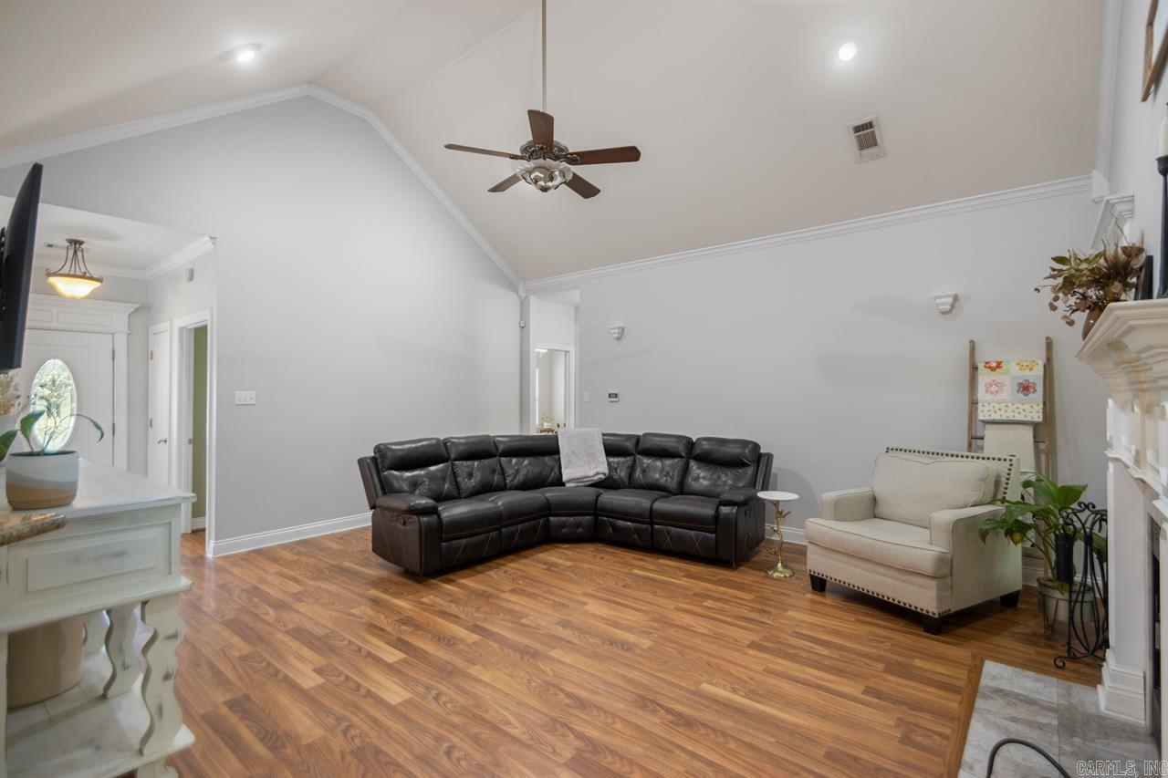 SPRINGWOOD - Residential