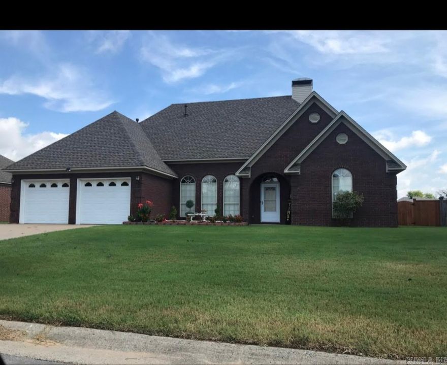 Beautiful well maintained all brick home in the Stone Links Addition subdivision. Split bedroom plan with spacious living area, gas log fireplace, walk in shower,  hard surface floors throughout, new roof, huge backyard with a storage building, covered patio and fully fenced backyard with above ground pool.  Schedule an appointment to see today!