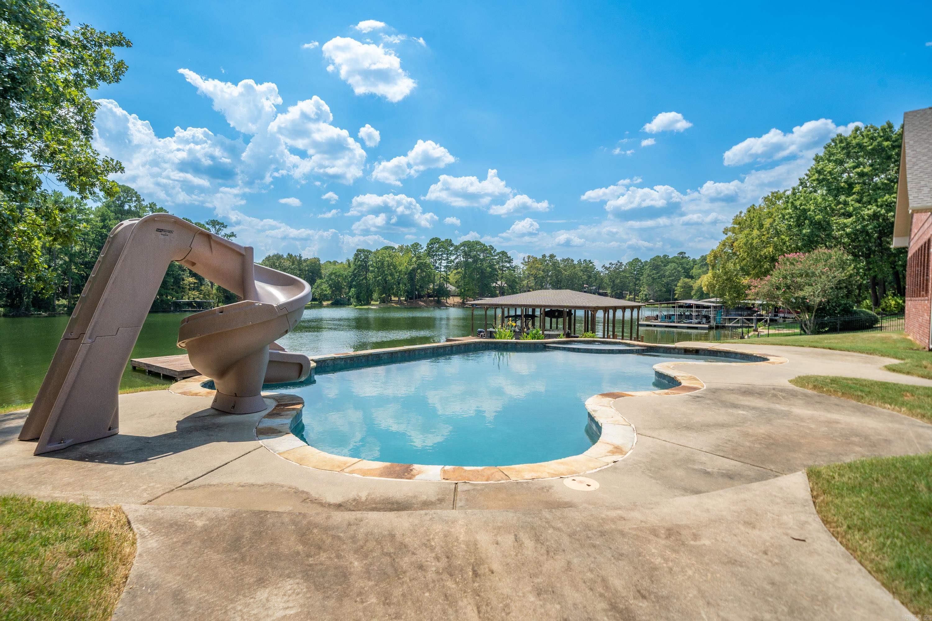 Stonegate Shores Phase I - Residential