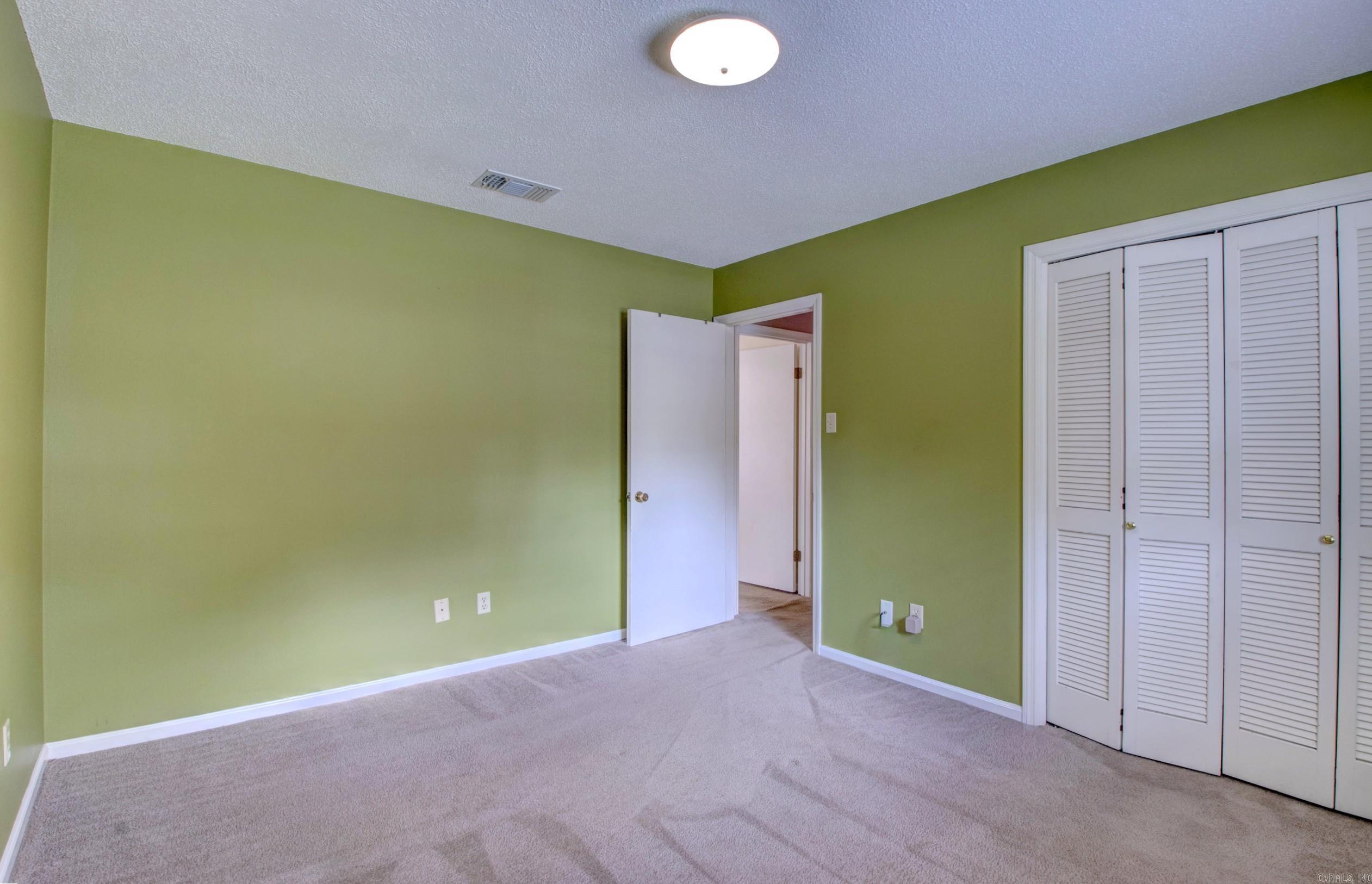 OTTER CREEK VILLAGE COML - Residential