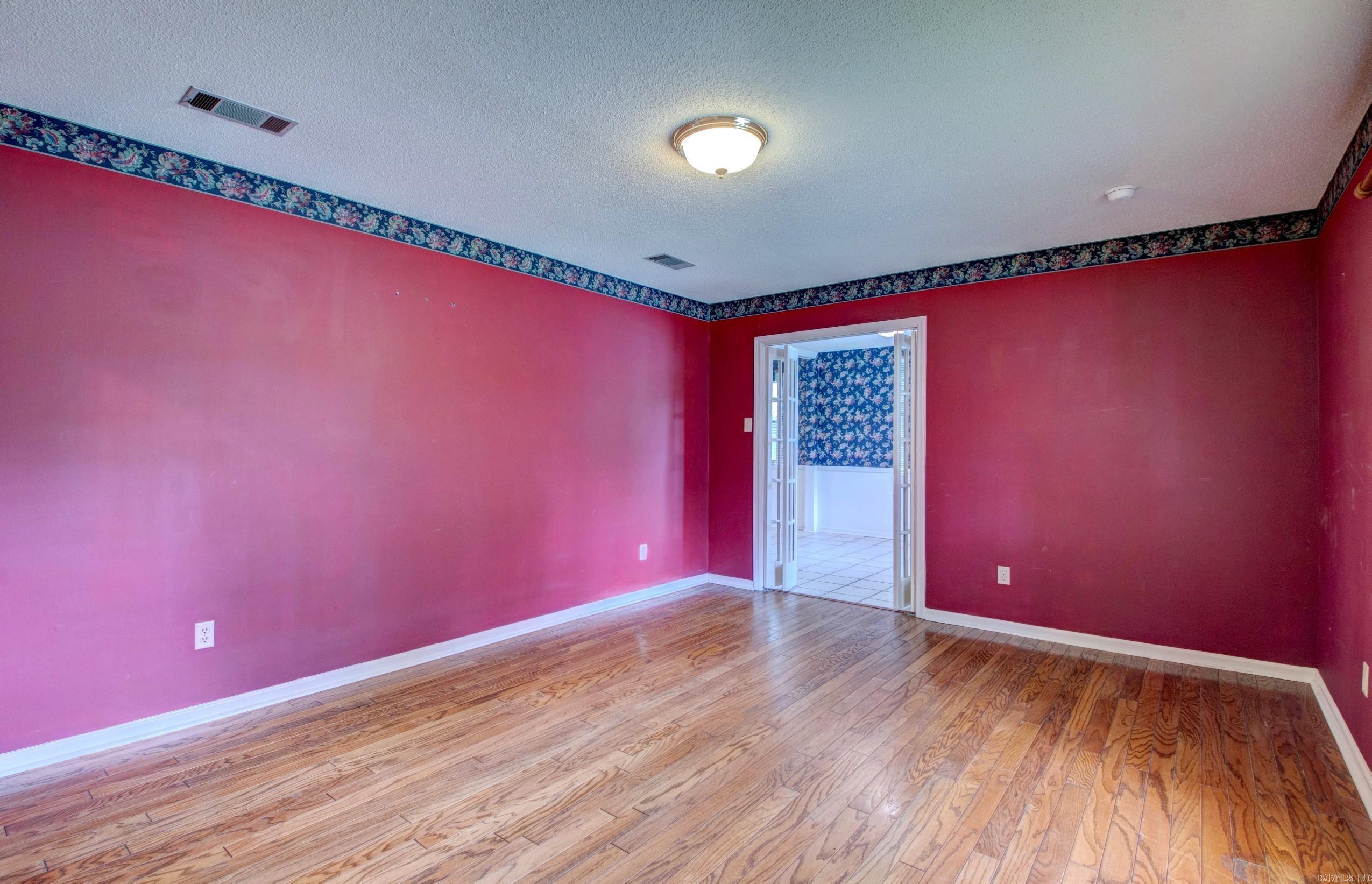 OTTER CREEK VILLAGE COML - Residential