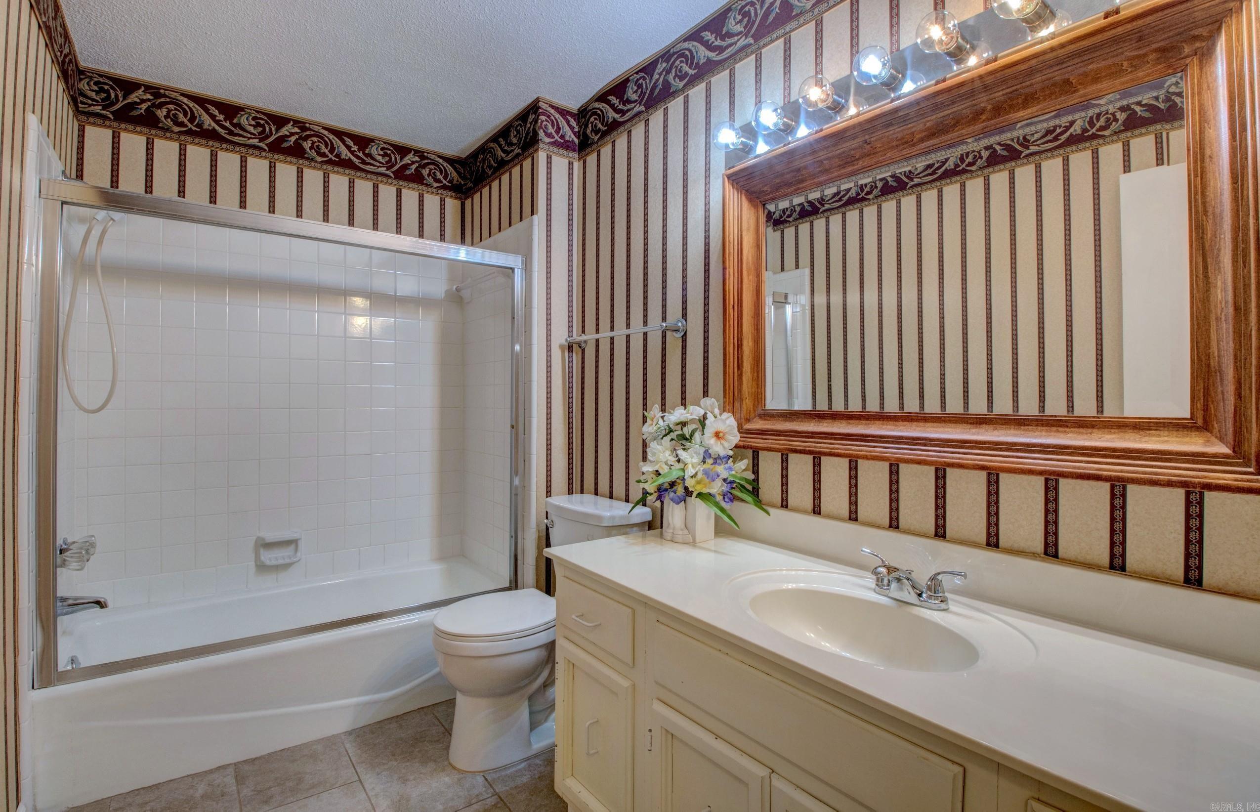 OTTER CREEK VILLAGE COML - Residential