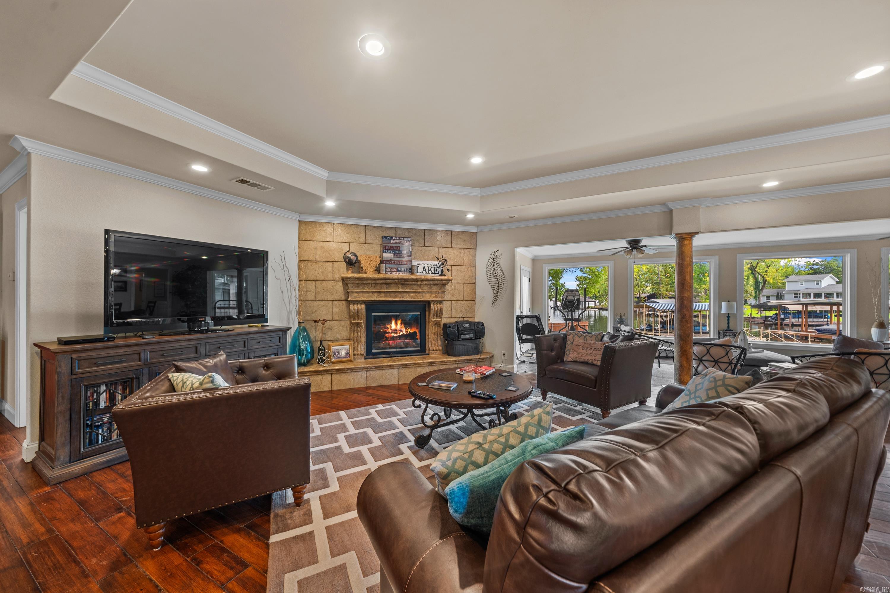 HI-LO ACRES - Residential