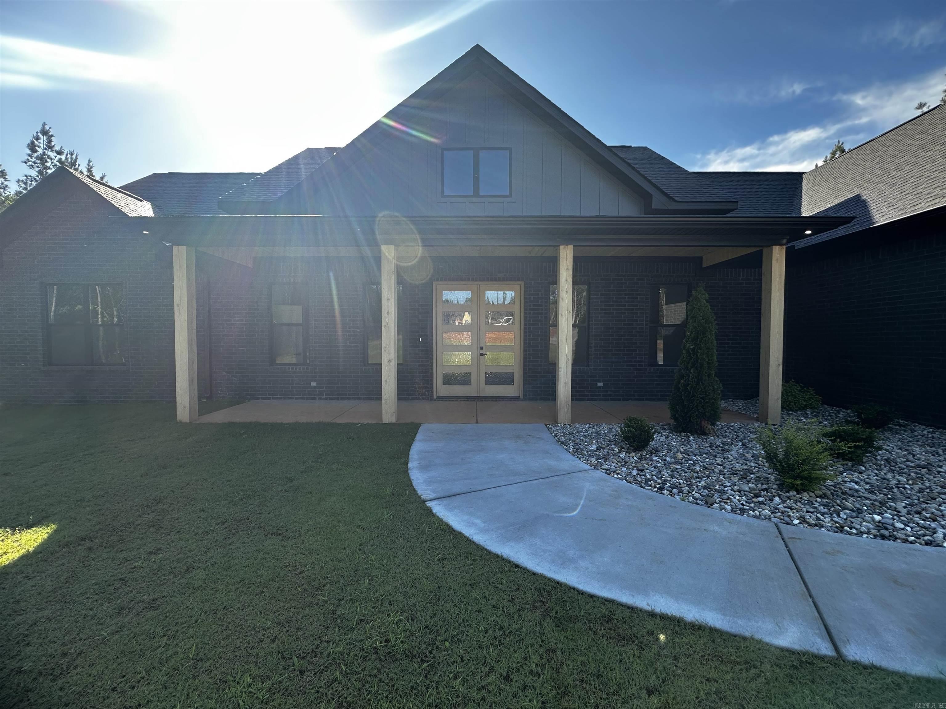 Mountain Ridge - Residential