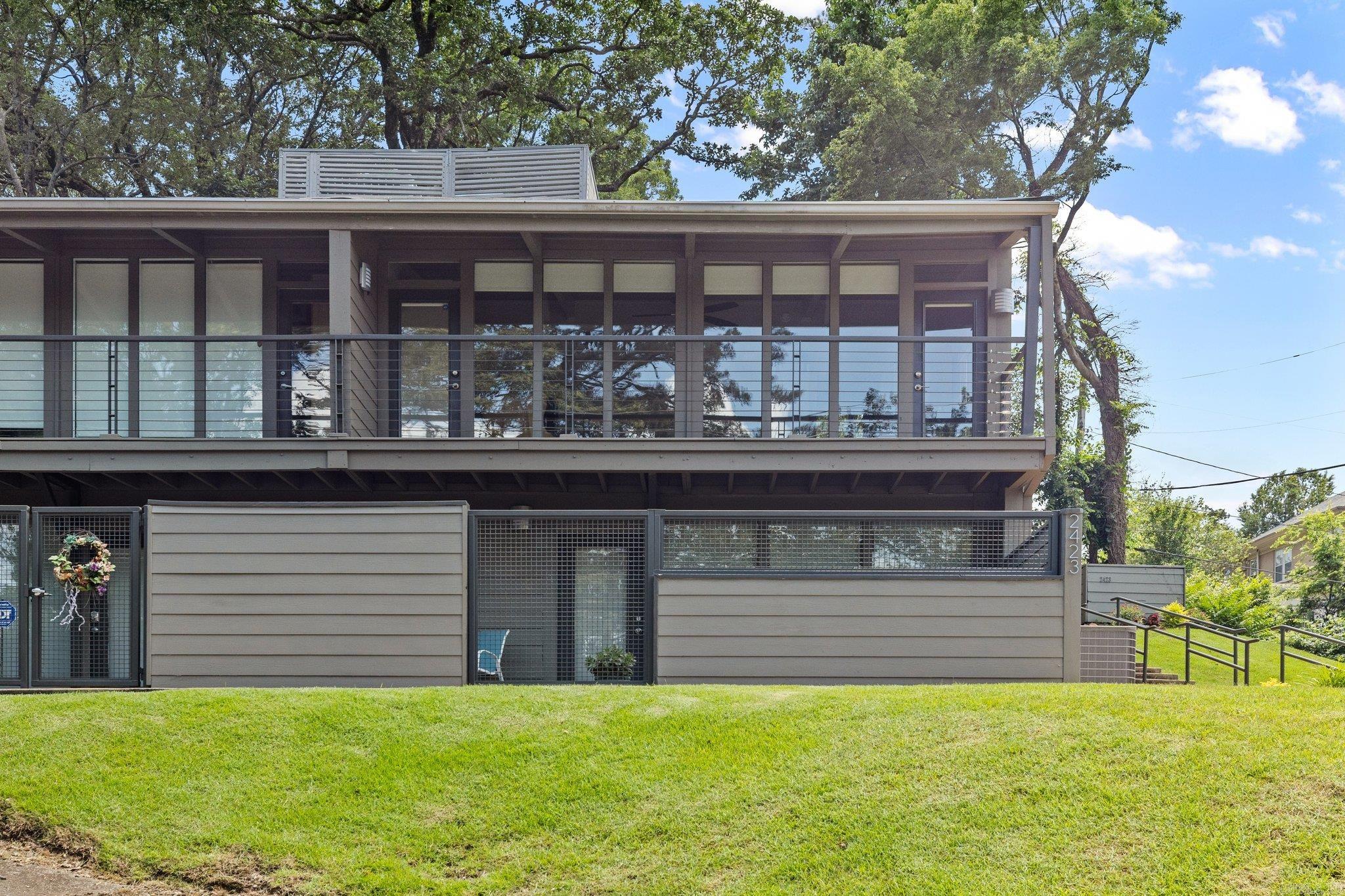 2423 KAVANAUGH HPR - Residential