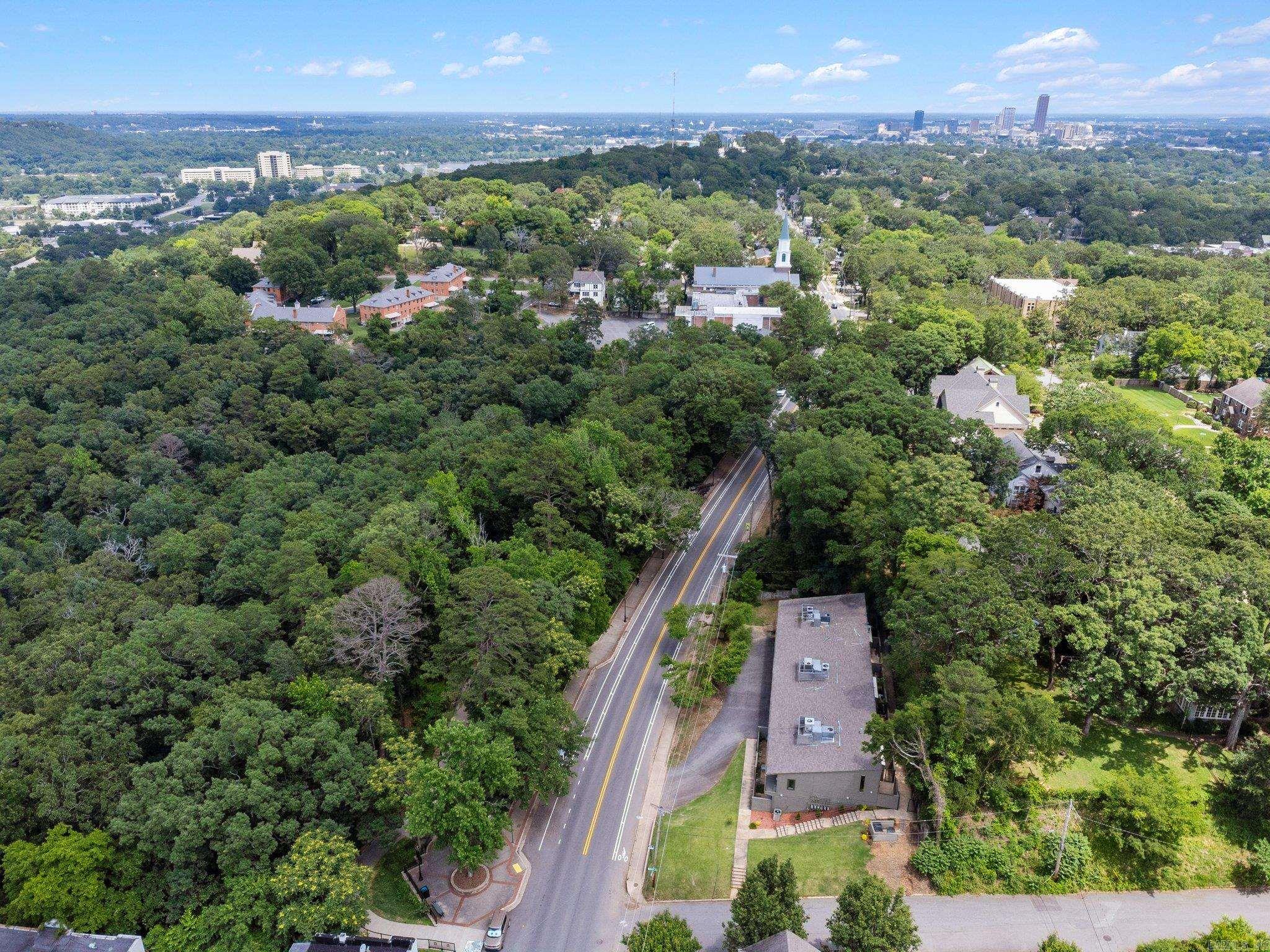 2423 KAVANAUGH HPR - Residential