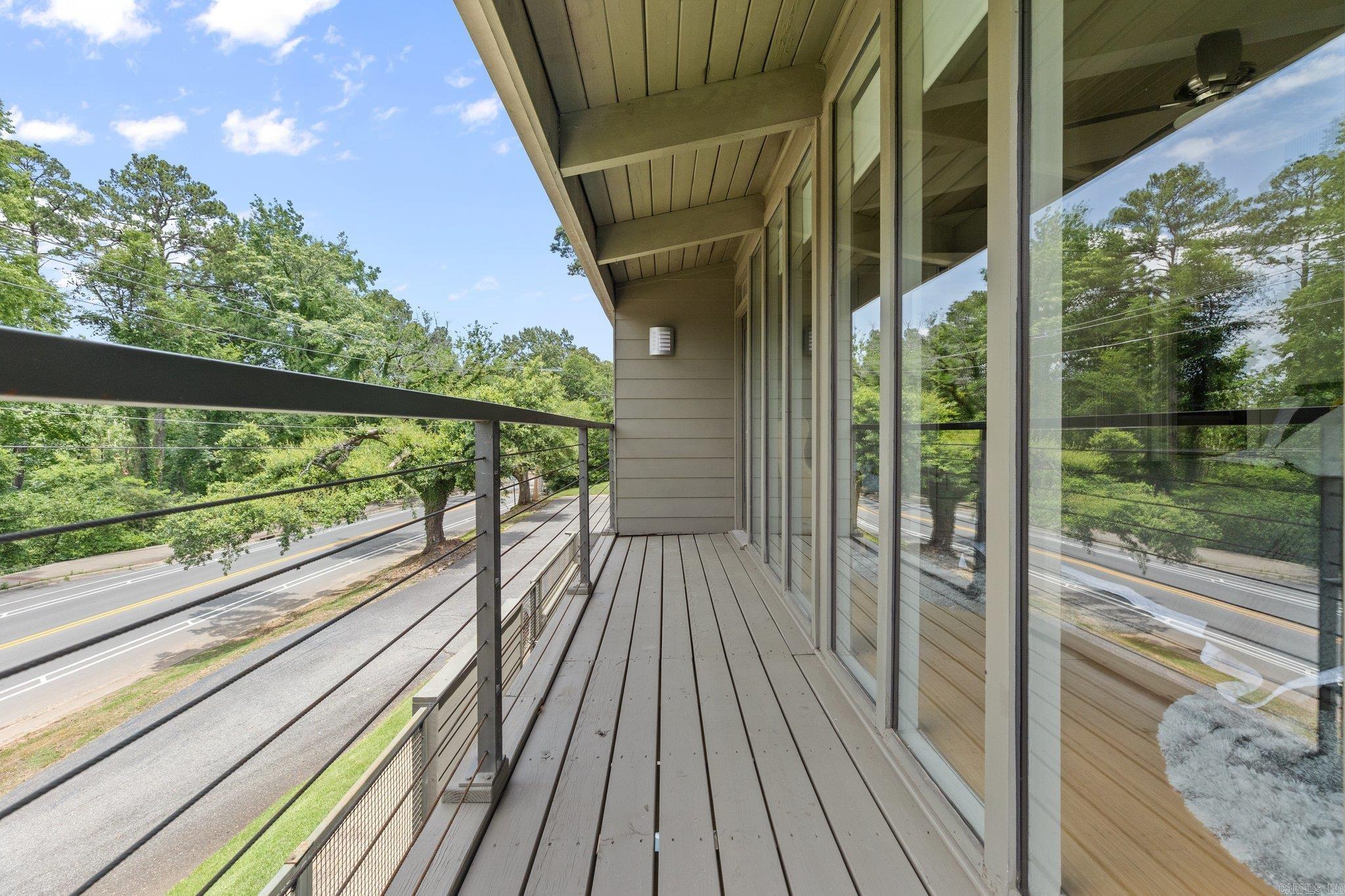 2423 KAVANAUGH HPR - Residential