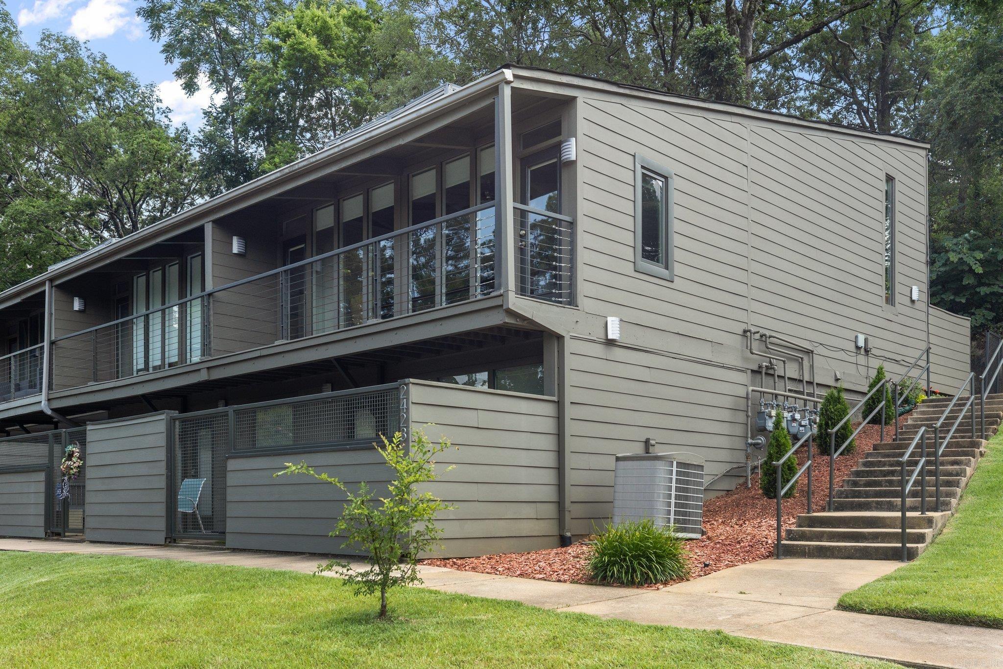 2423 KAVANAUGH HPR - Residential