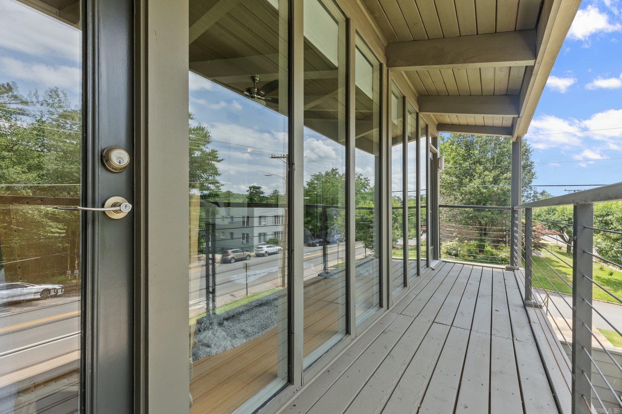 2423 KAVANAUGH HPR - Residential