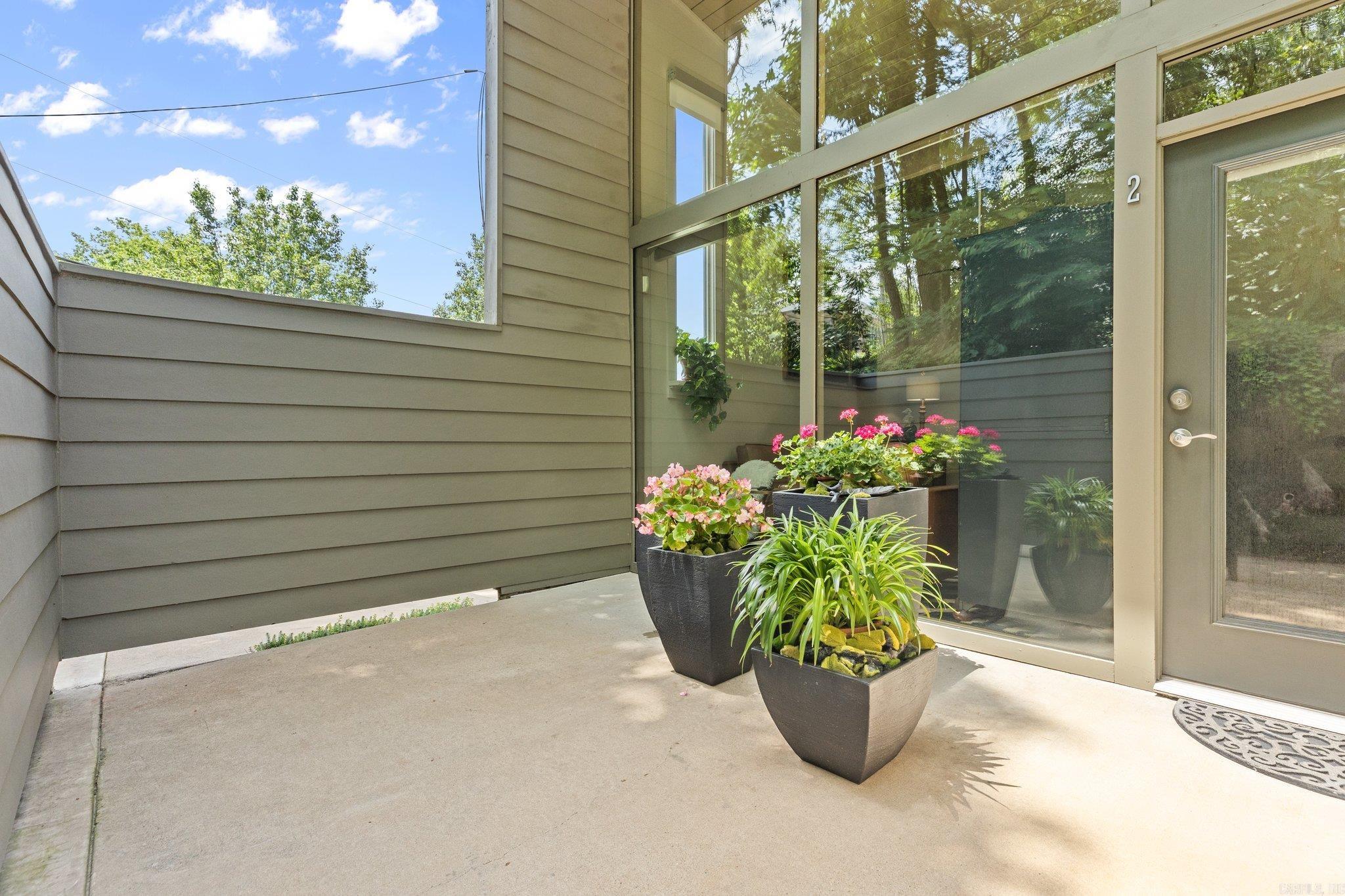 2423 KAVANAUGH HPR - Residential