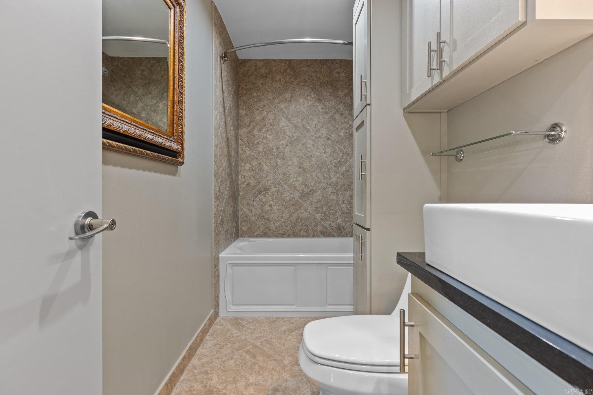 2423 KAVANAUGH HPR - Residential