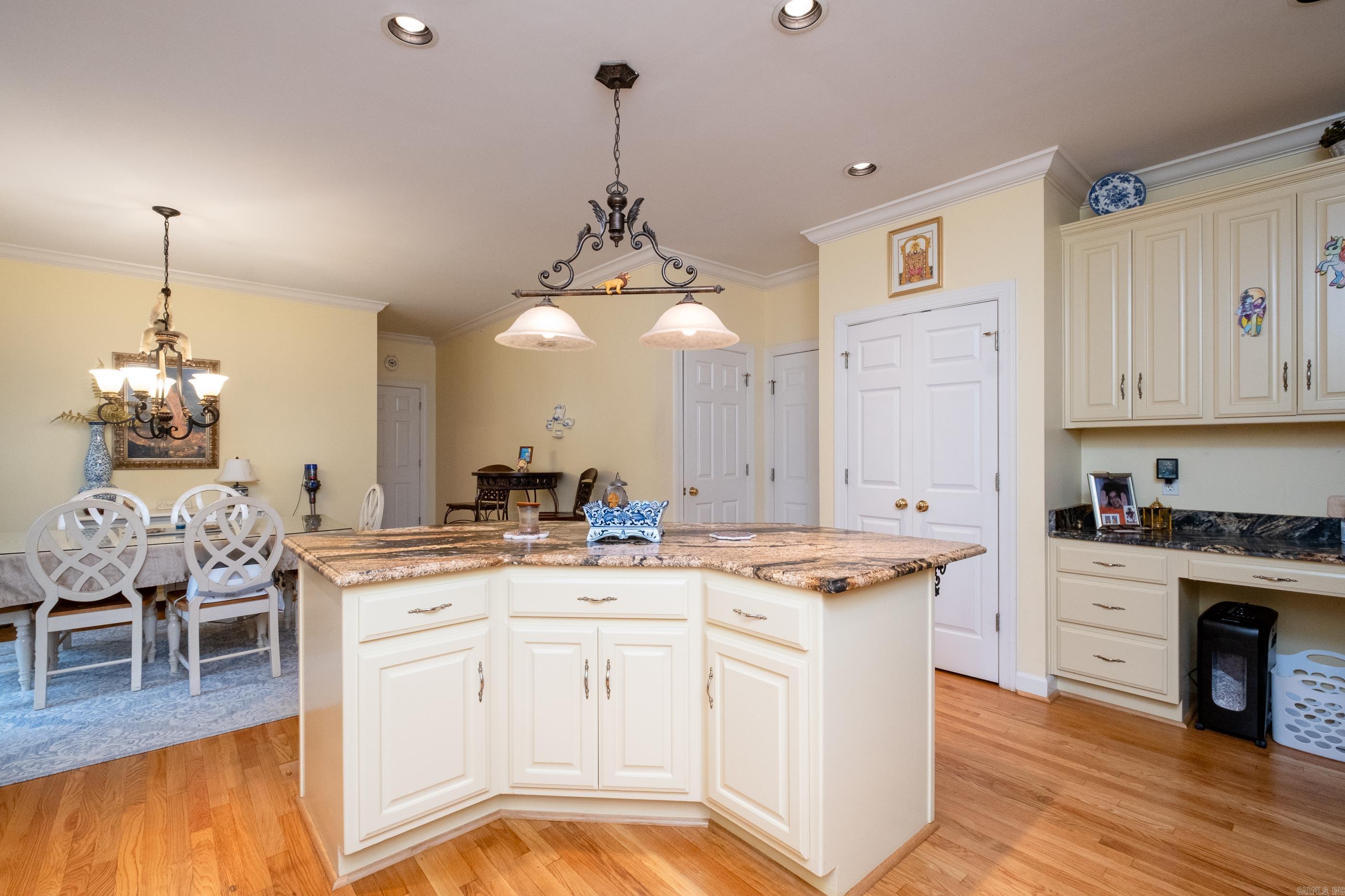 BELLE POINTE ADDN - Residential