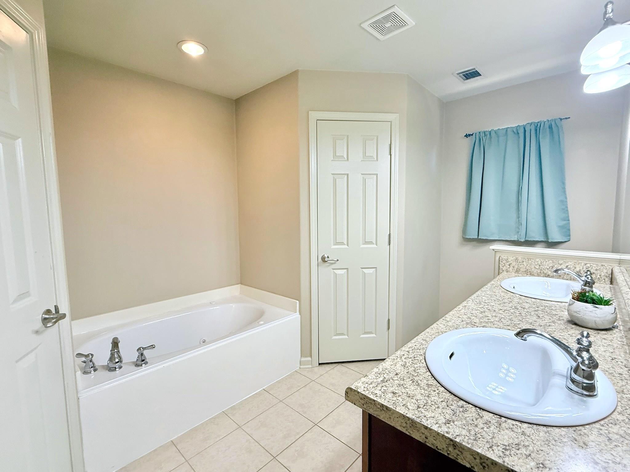 HERITAGE HEIGHTS - Residential