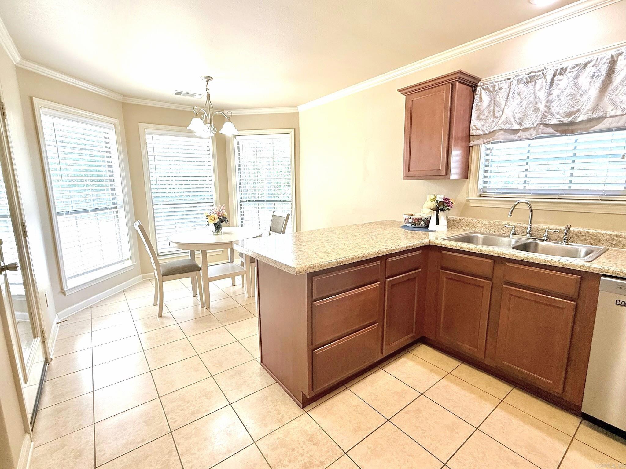 HERITAGE HEIGHTS - Residential