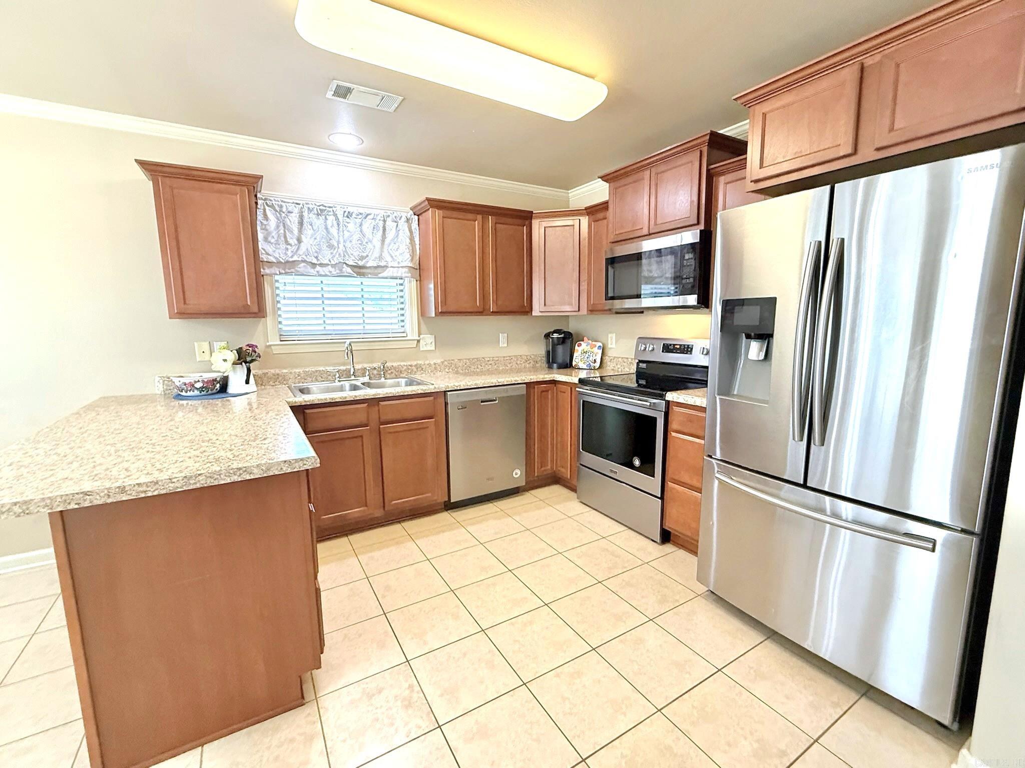 HERITAGE HEIGHTS - Residential