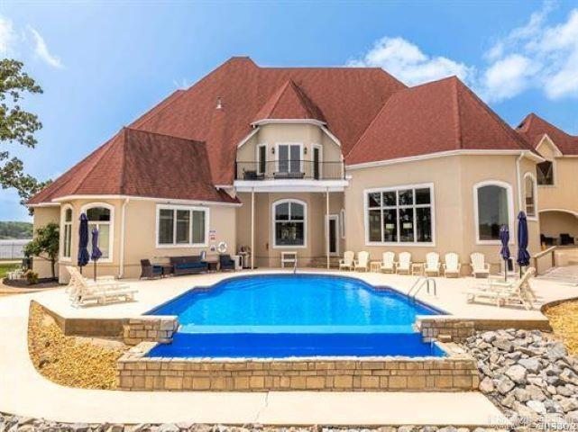 Lake View - Residential