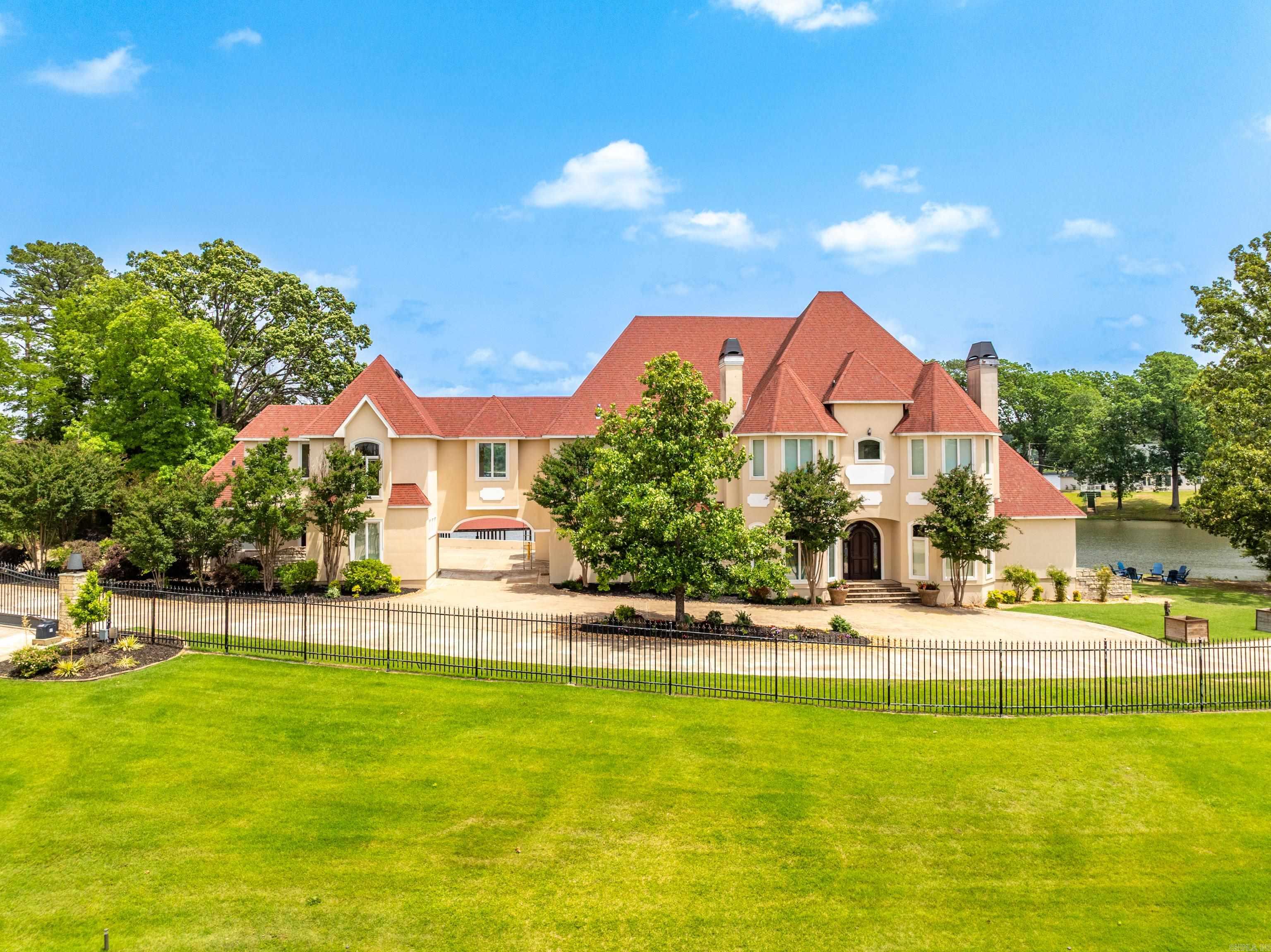 Lake View - Residential