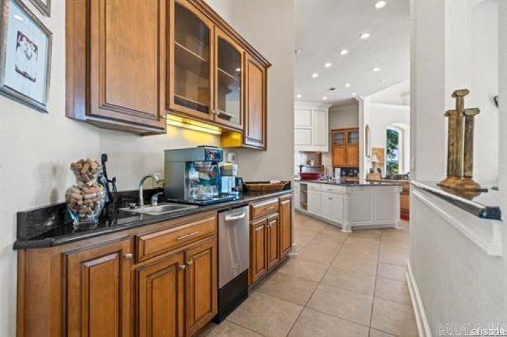 Lake View - Residential