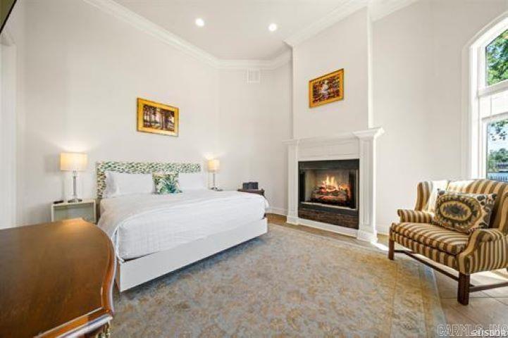 Lake View - Residential