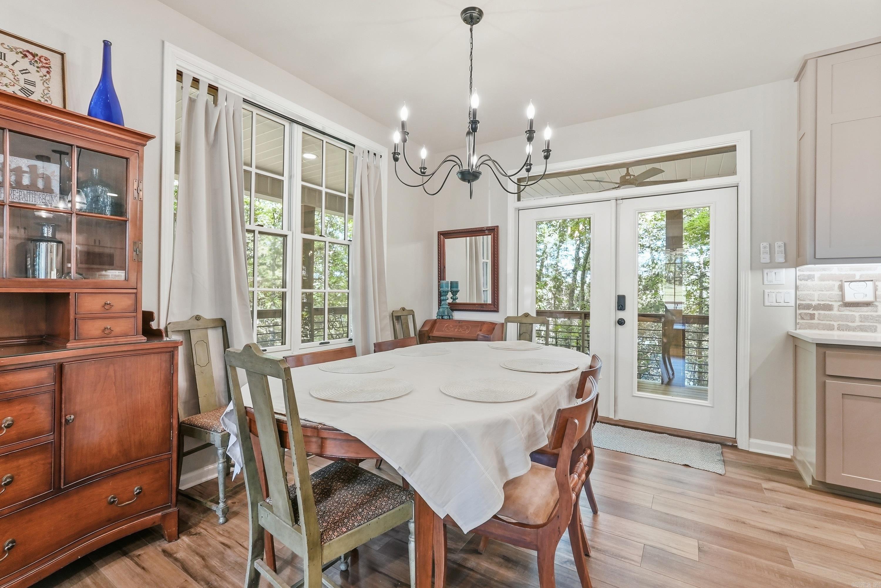 RAYNOR'S RIDGE - Residential