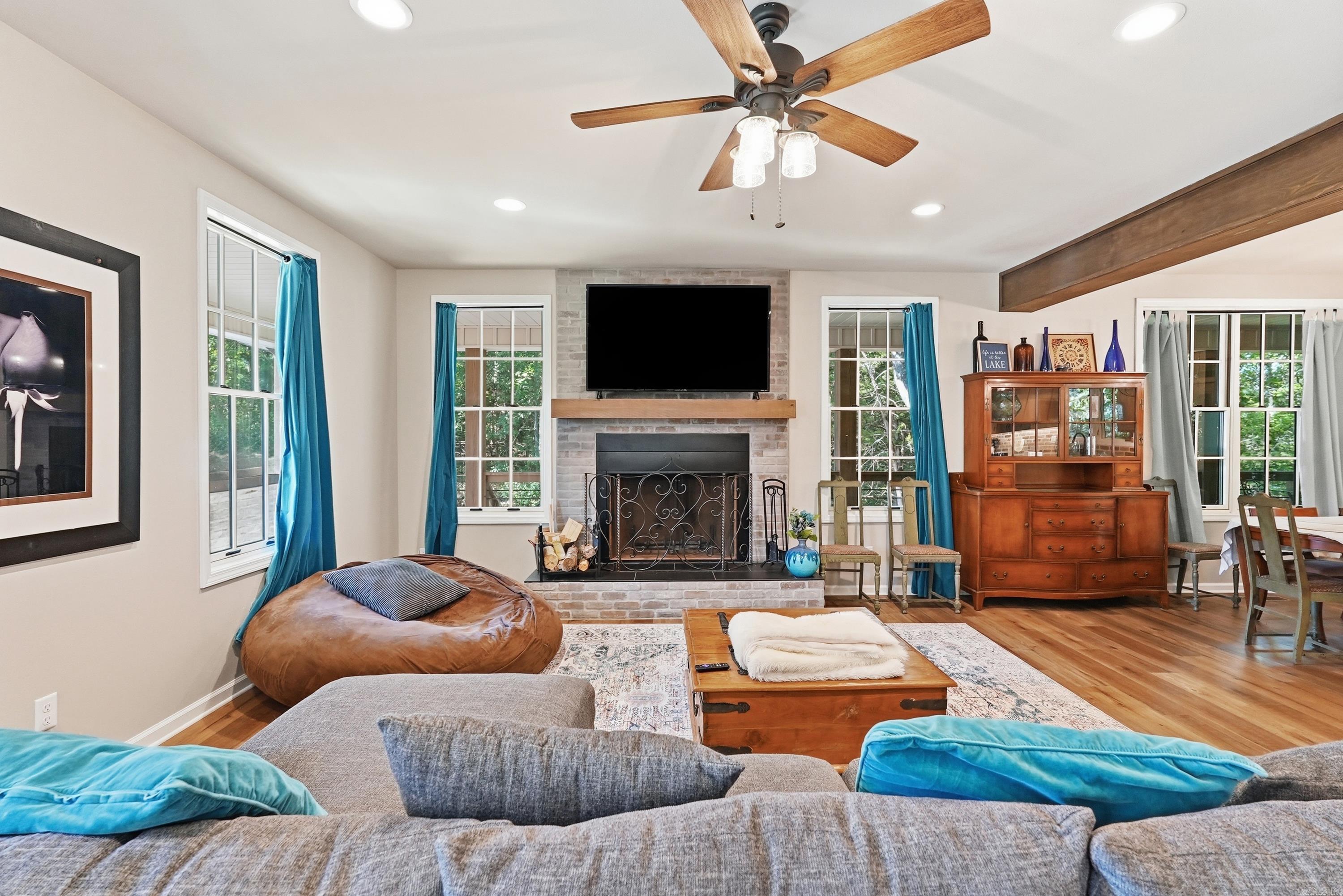RAYNOR'S RIDGE - Residential