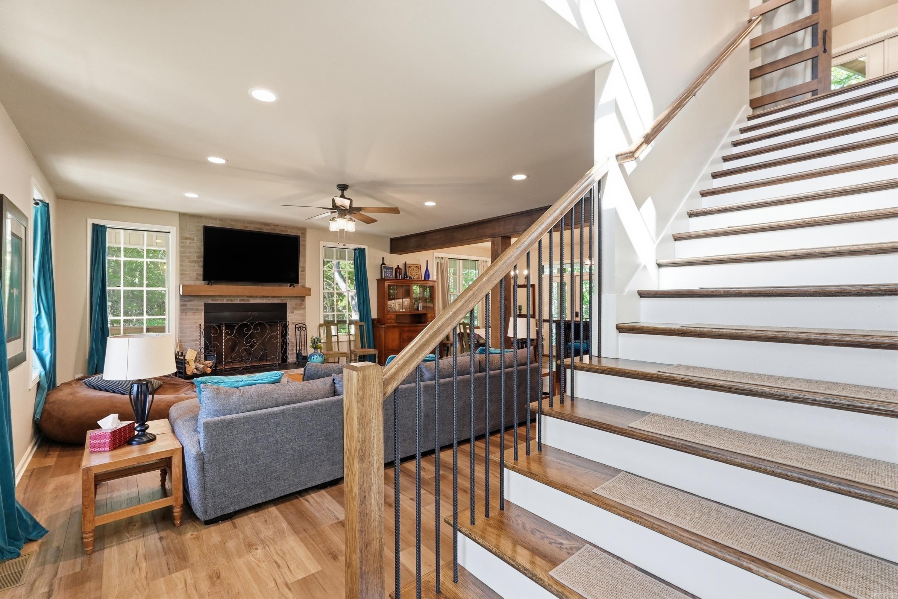 RAYNOR'S RIDGE - Residential