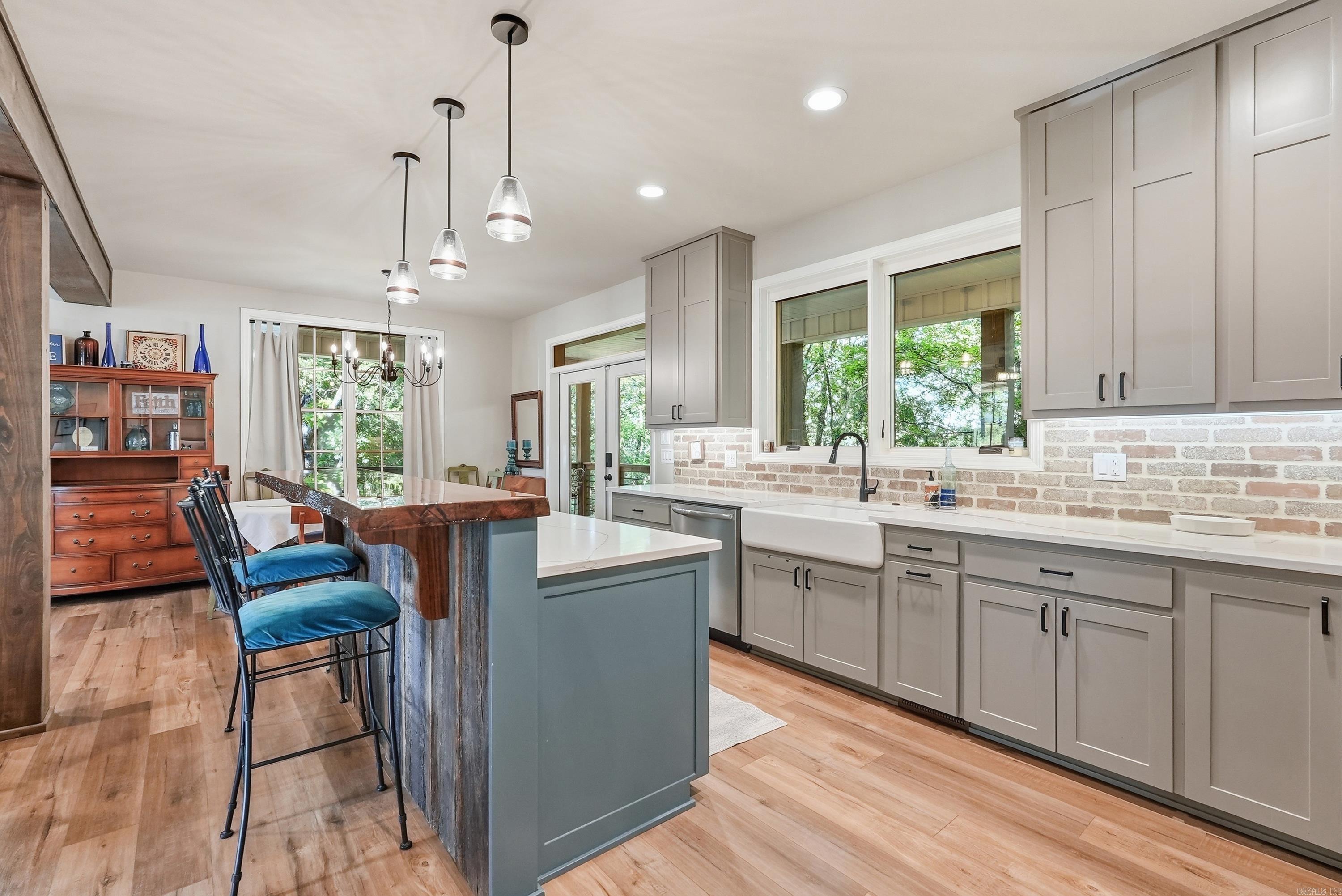 RAYNOR'S RIDGE - Residential