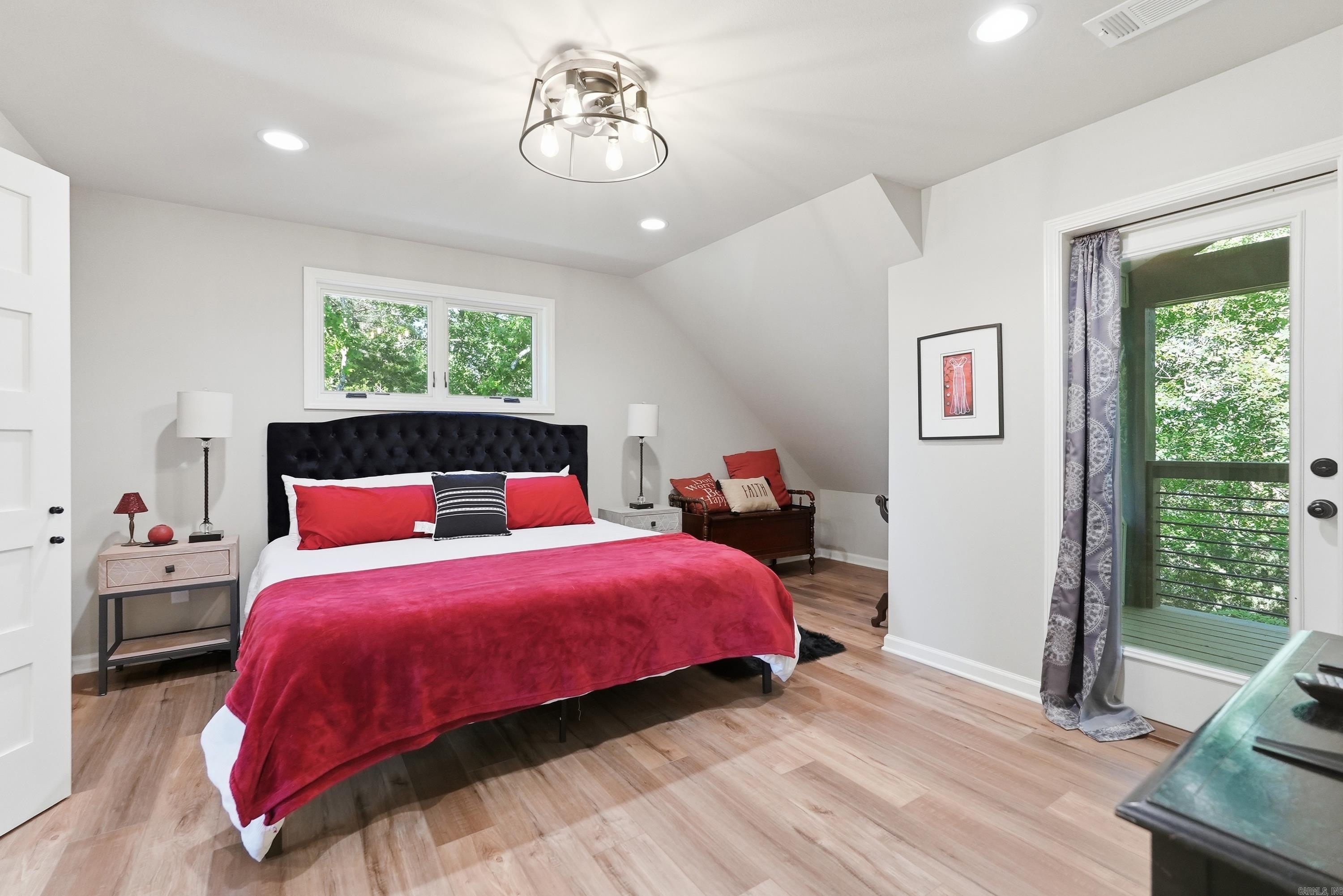 RAYNOR'S RIDGE - Residential