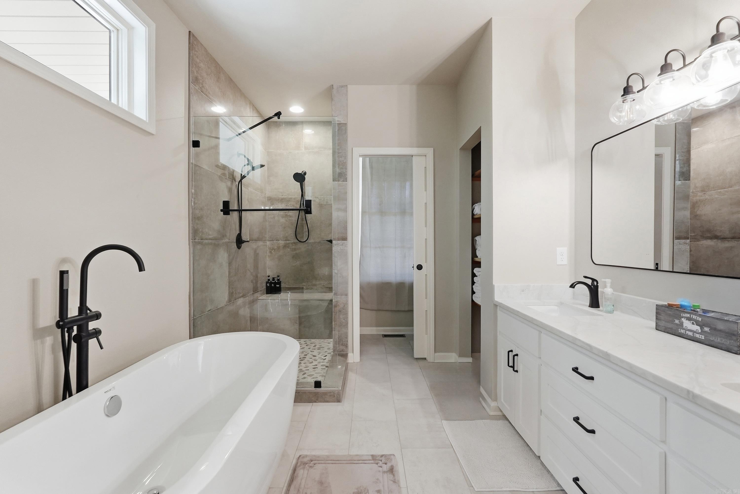 RAYNOR'S RIDGE - Residential