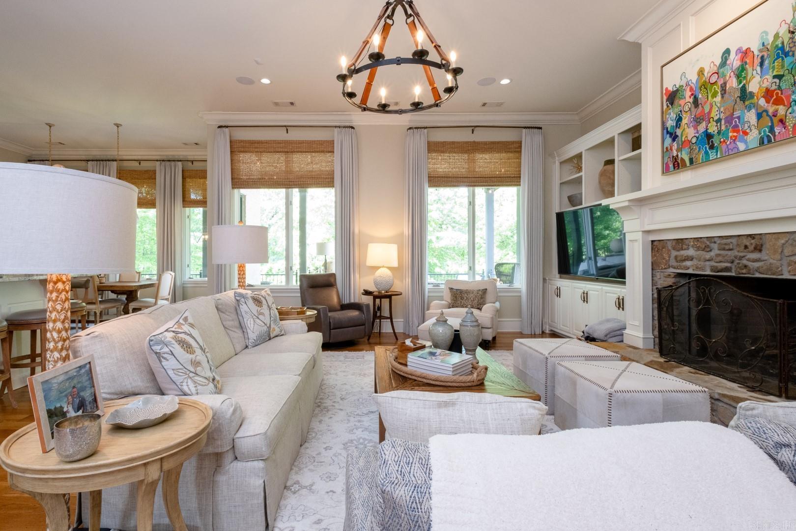 CHENAL VALLEY HALLEN COURT - Residential