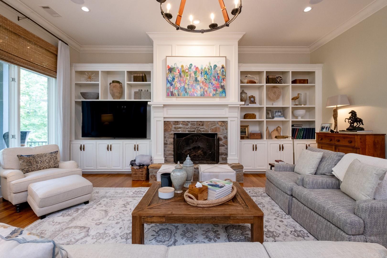 CHENAL VALLEY HALLEN COURT - Residential