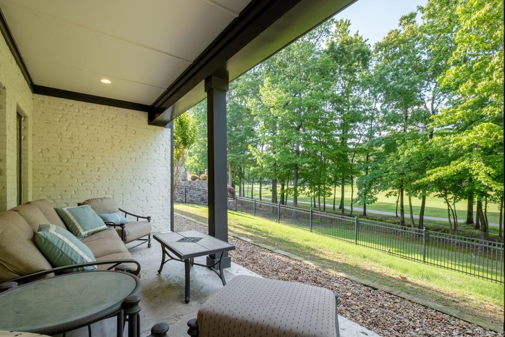 CHENAL VALLEY HALLEN COURT - Residential