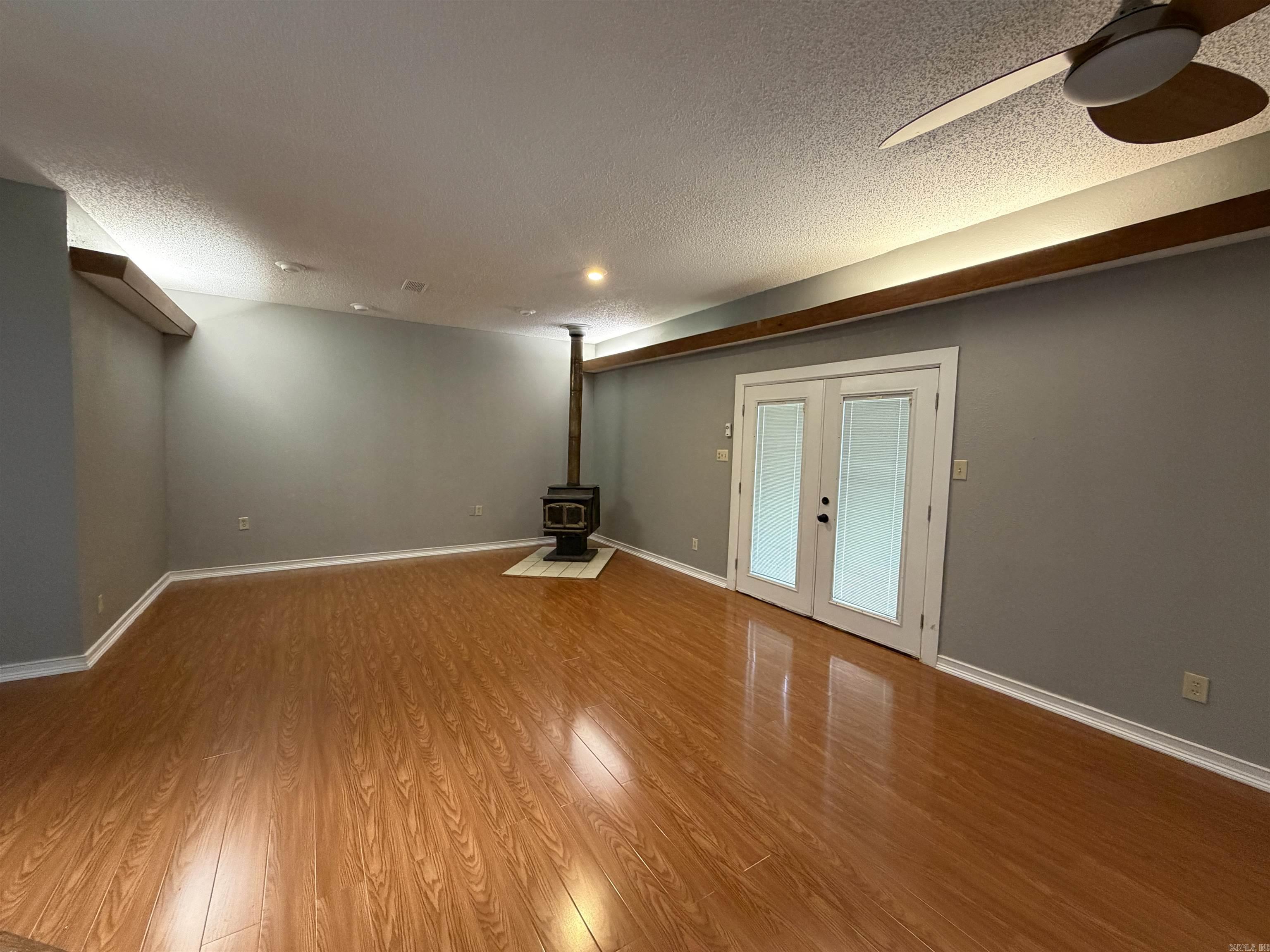 COLONIAL PARK - Residential