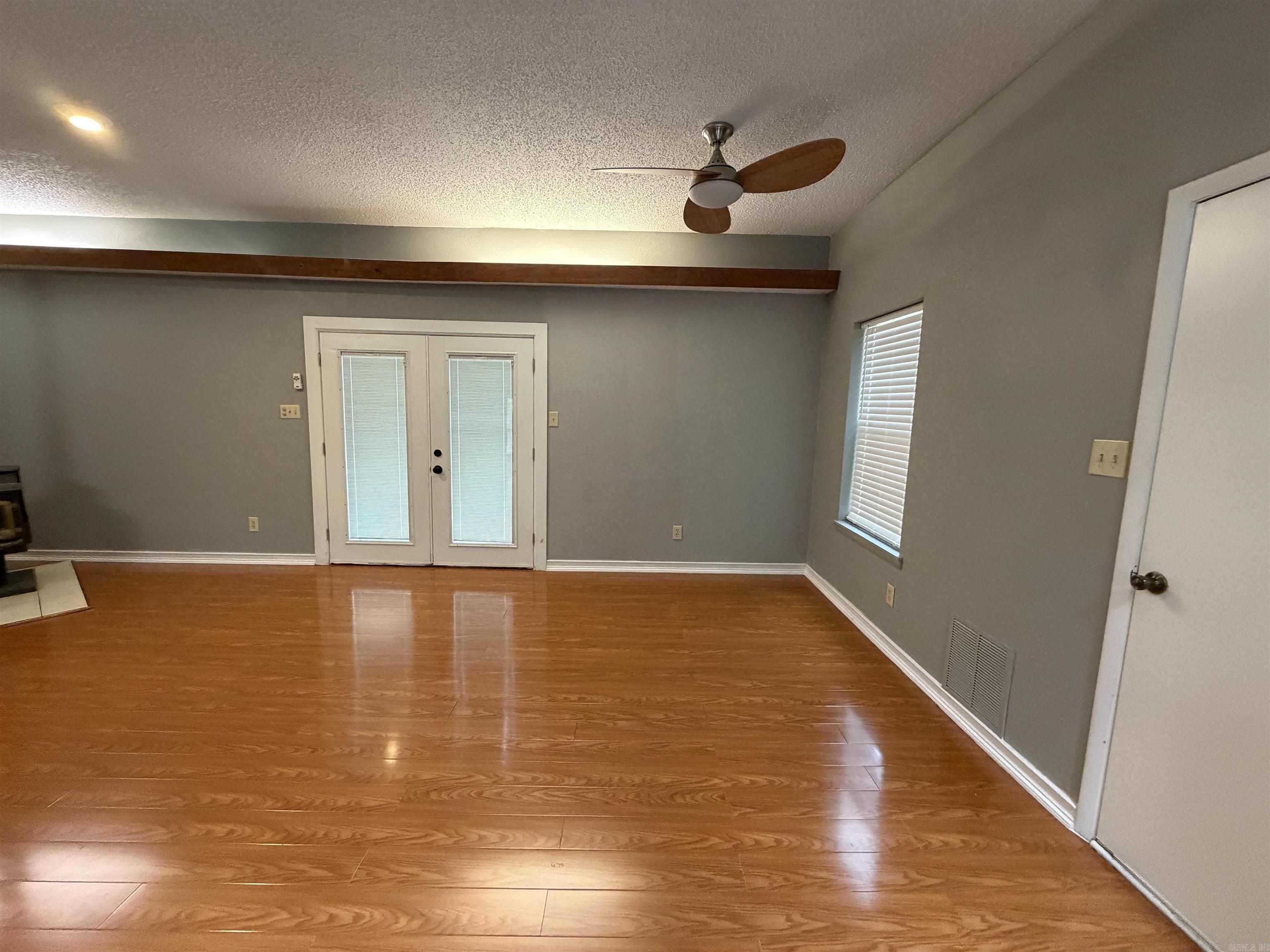 COLONIAL PARK - Residential