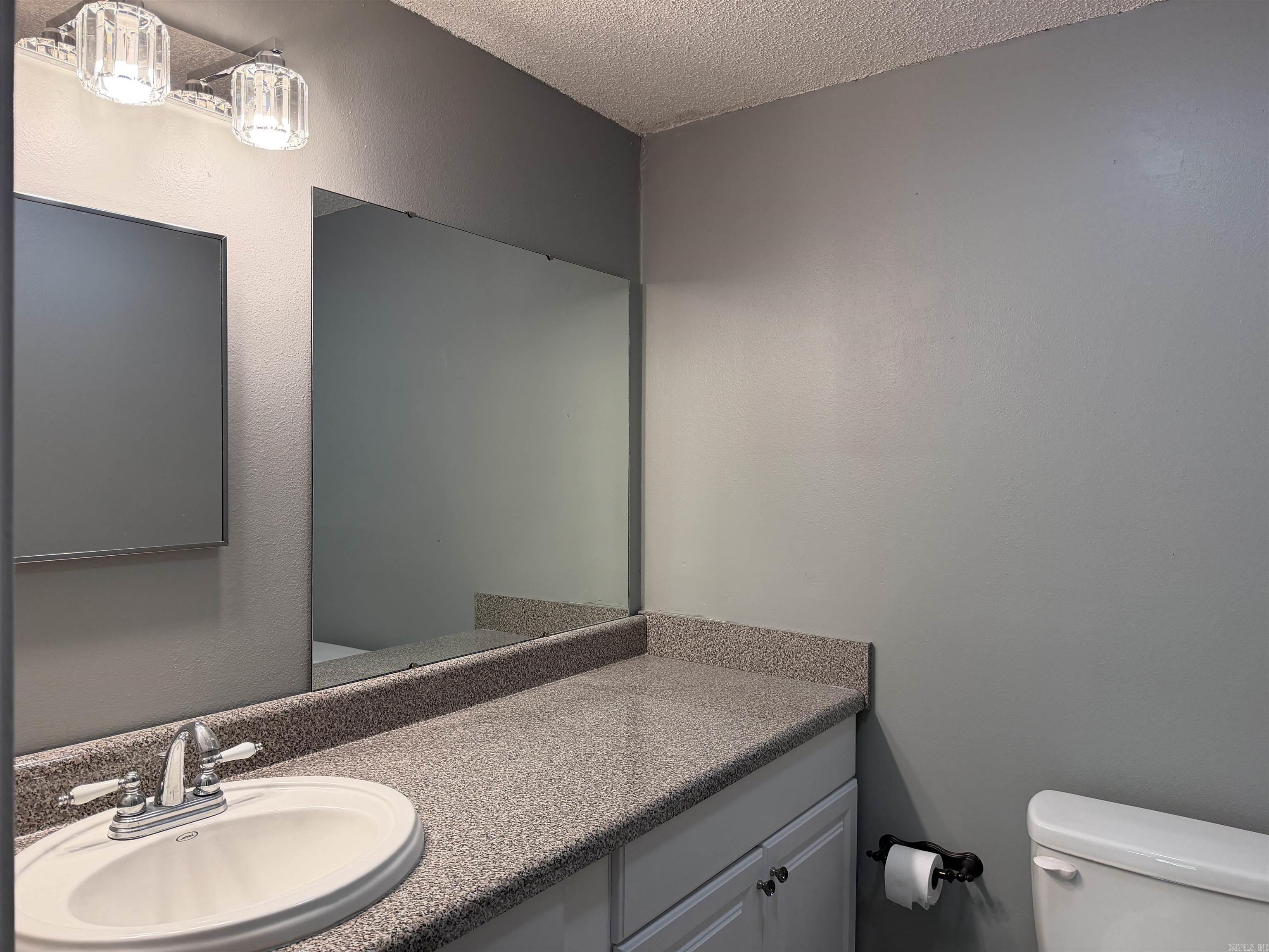 COLONIAL PARK - Residential