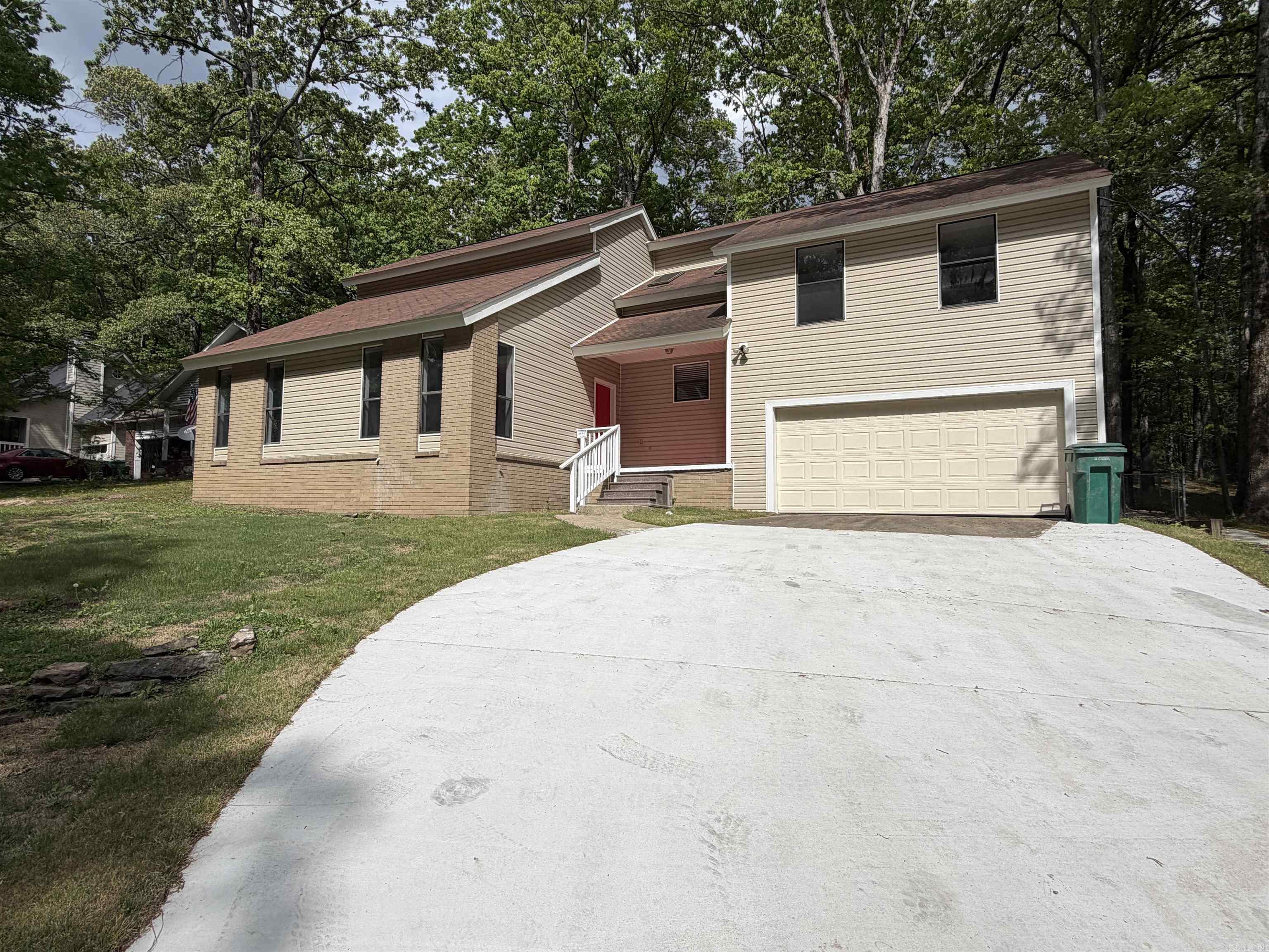 COLONIAL PARK - Residential