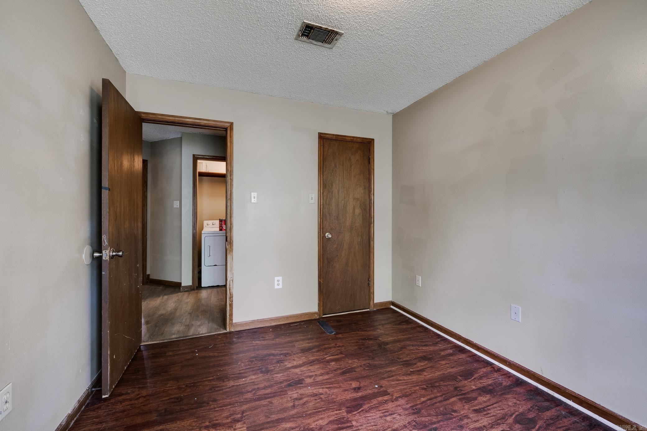 COLLEGE OAK ADDN - Residential