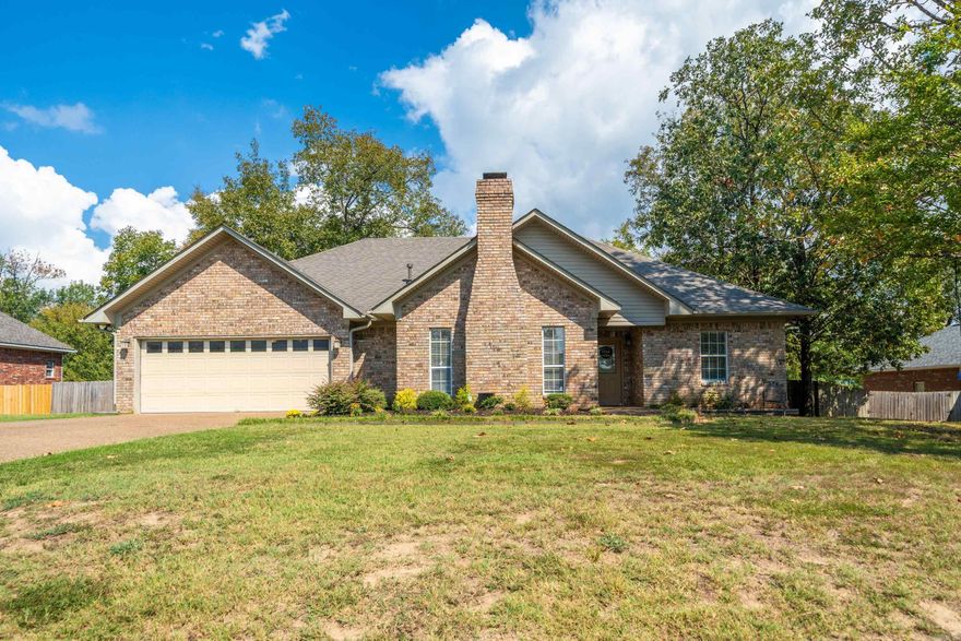 Beautiful well maintained 2116 sqft home in Hidden Forest Subdivision. 3br 2ba, eat in kitchen with attached den/family room, plus a formal dining room. Enjoy two separate gas fireplaces, one in the main living room & one in the den/family room off of the kitchen. Large privacy fenced back yard with a roomy deck for gatherings. New roof in 2023 & new ac/furnace in 2022. Come see this wonderful home located in Lake Hamilton School District. ***Deeded lake access (boat ramp) available*** ***Agents please see agent remarks.