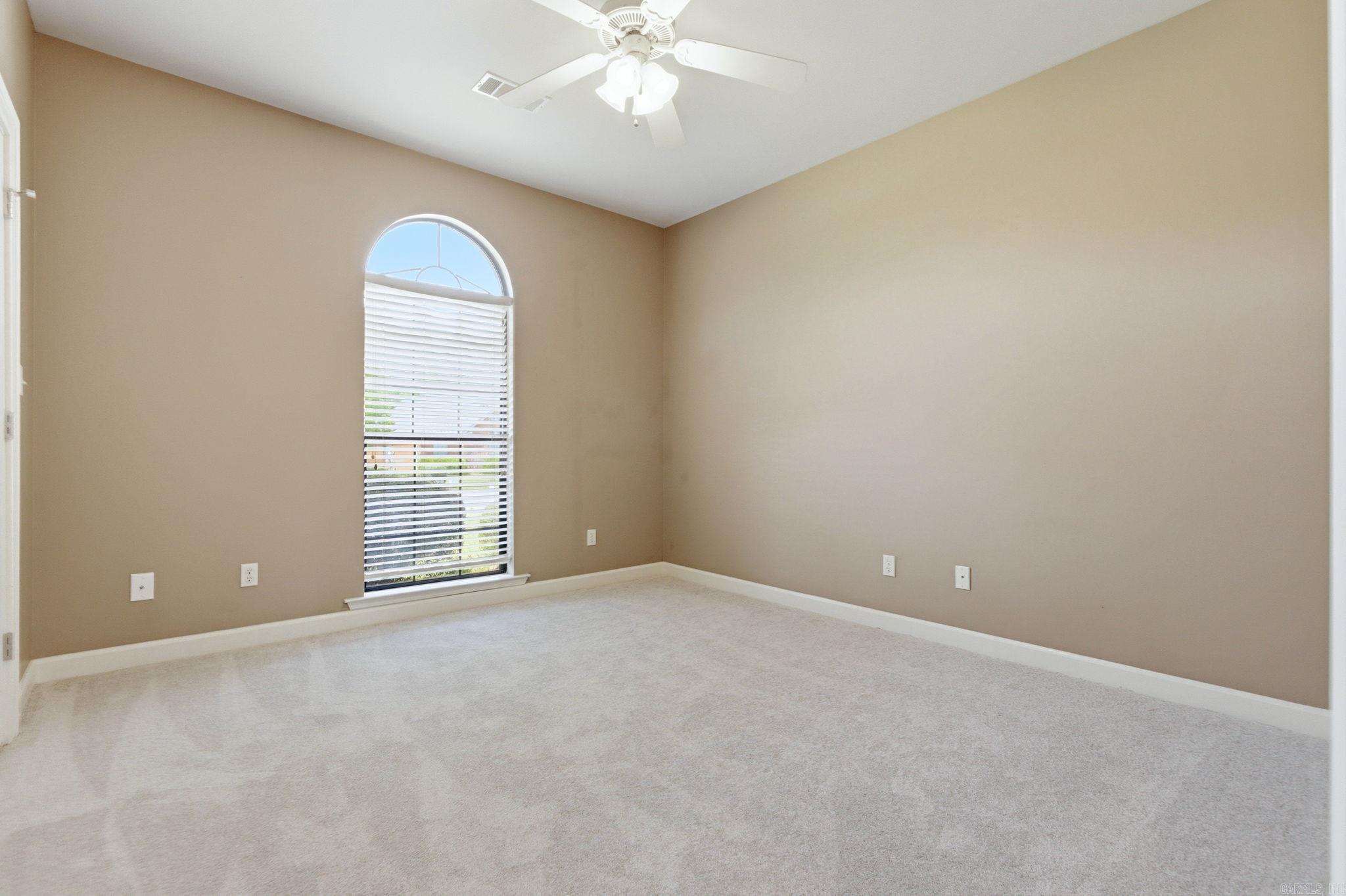 COUNTRY CLUB OF ARK THE - Residential