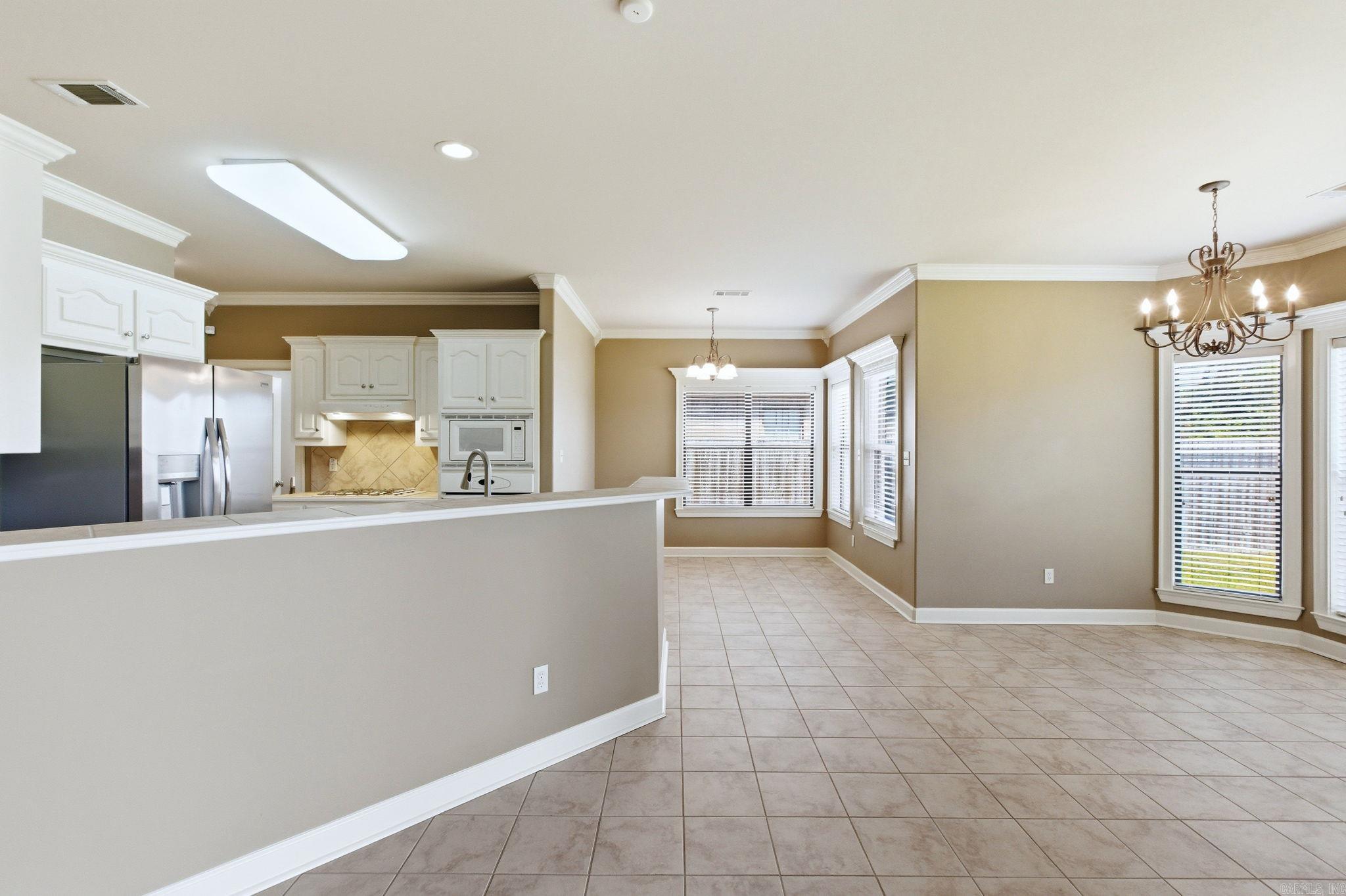 COUNTRY CLUB OF ARK THE - Residential