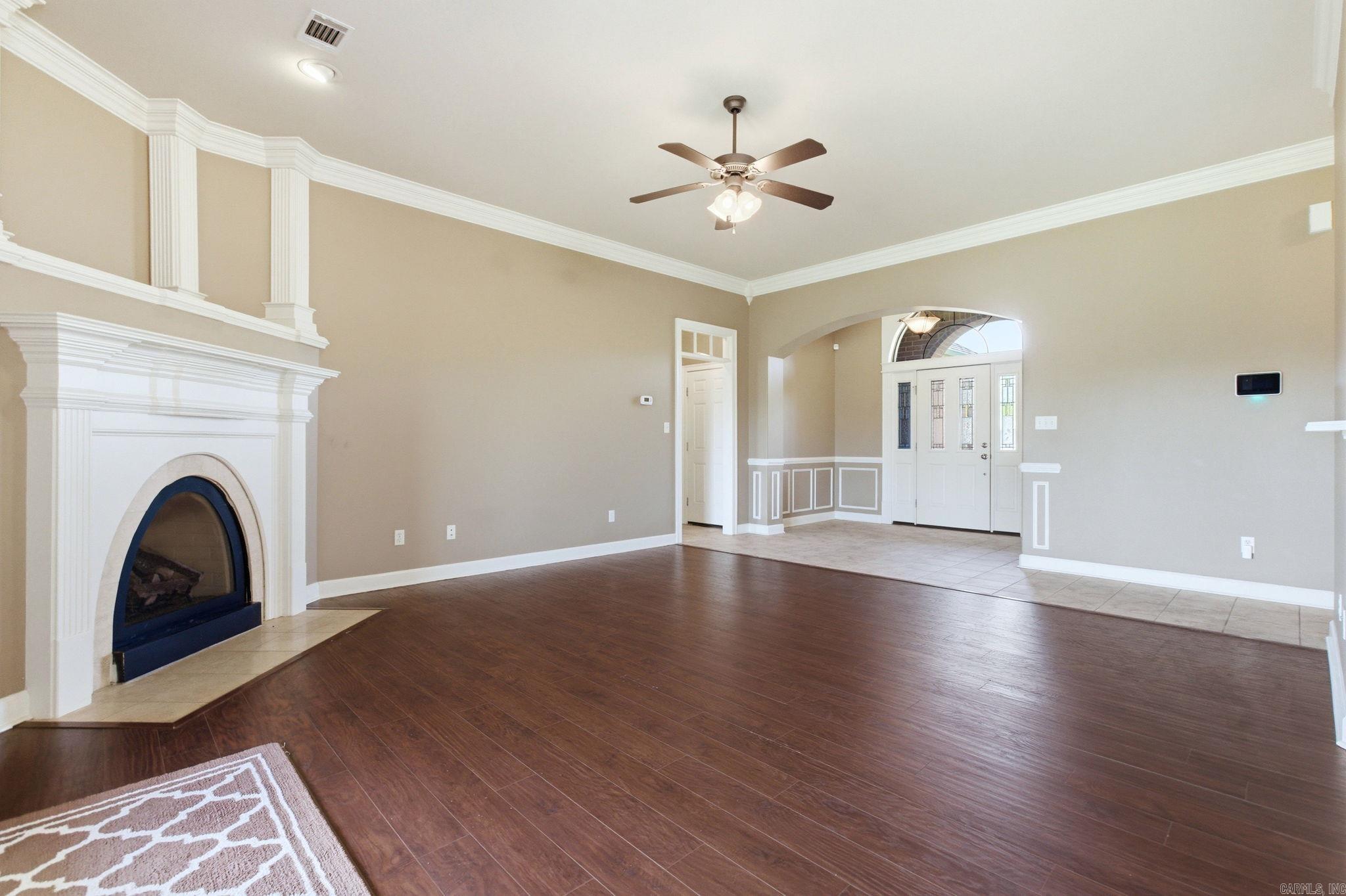 COUNTRY CLUB OF ARK THE - Residential