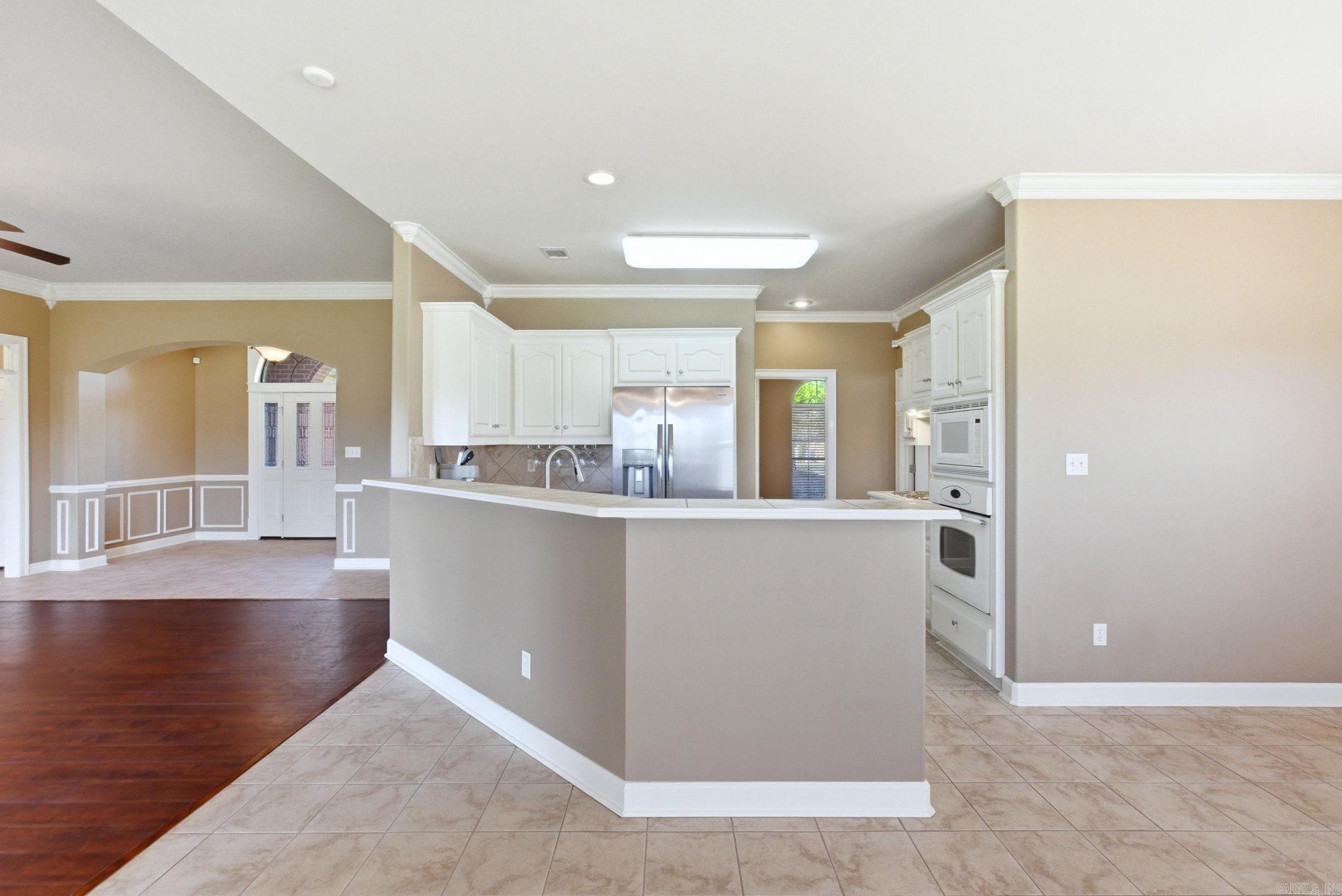 COUNTRY CLUB OF ARK THE - Residential