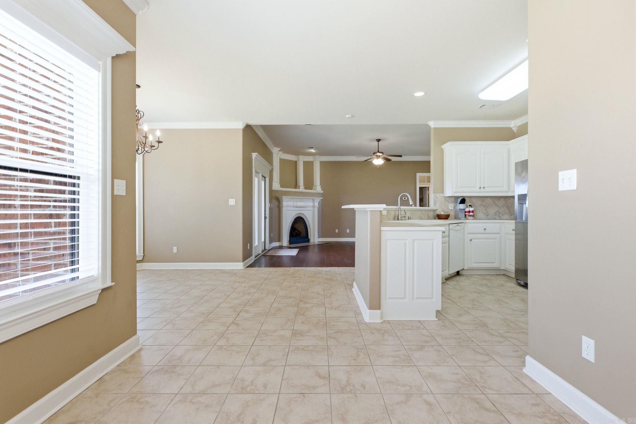 COUNTRY CLUB OF ARK THE - Residential