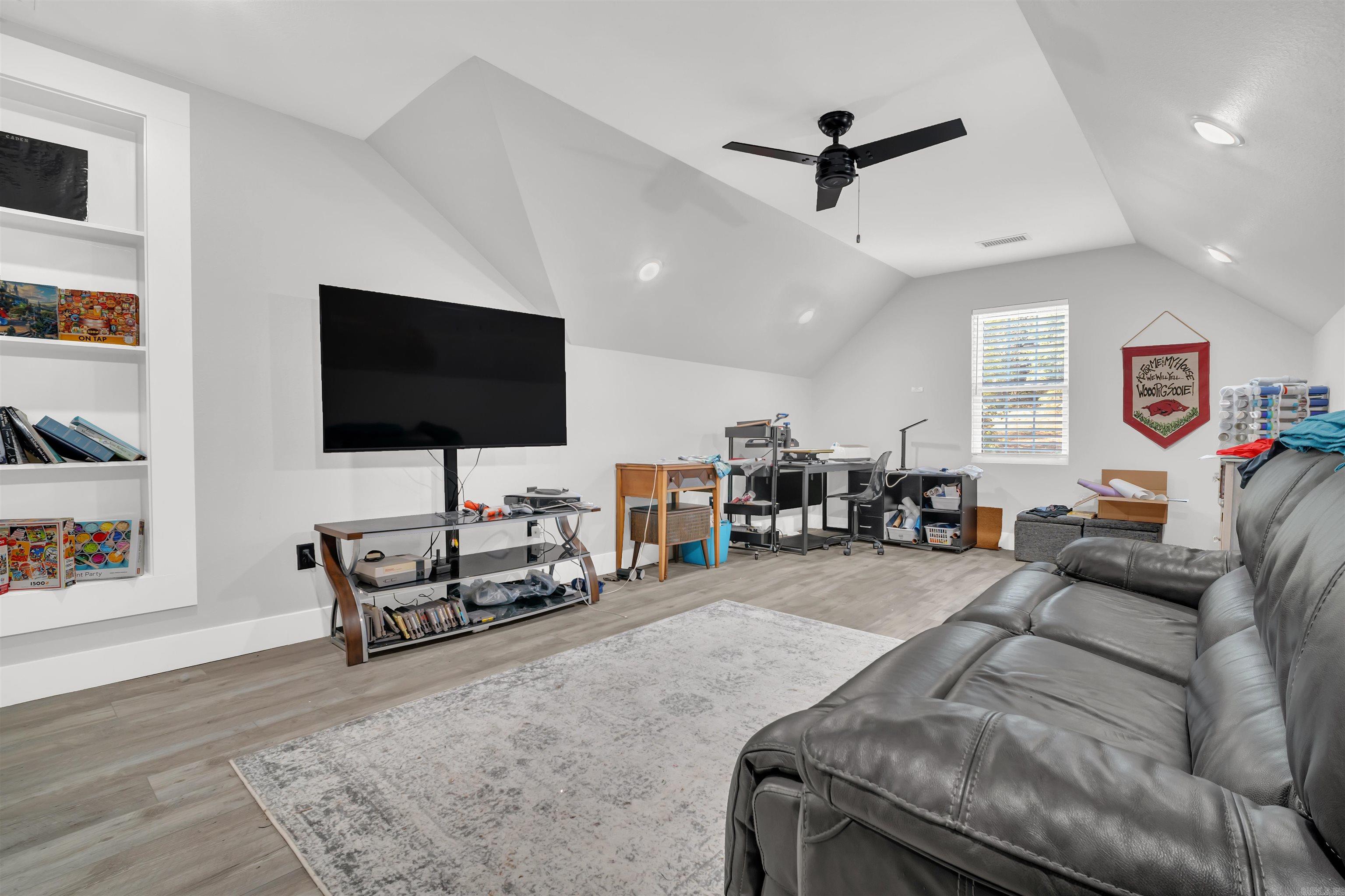 HIDDEN VALLEY ESTATES - Residential