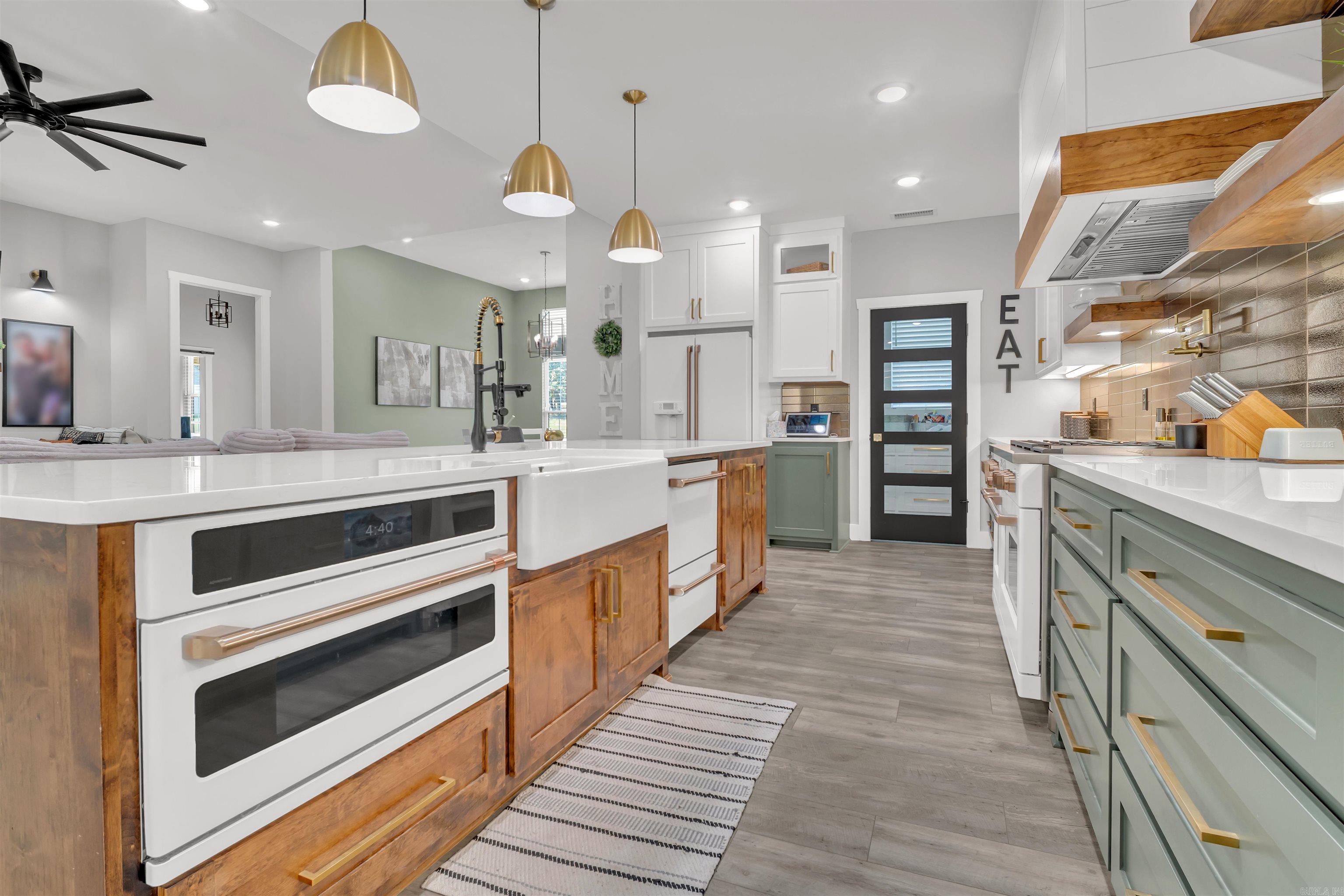 HIDDEN VALLEY ESTATES - Residential