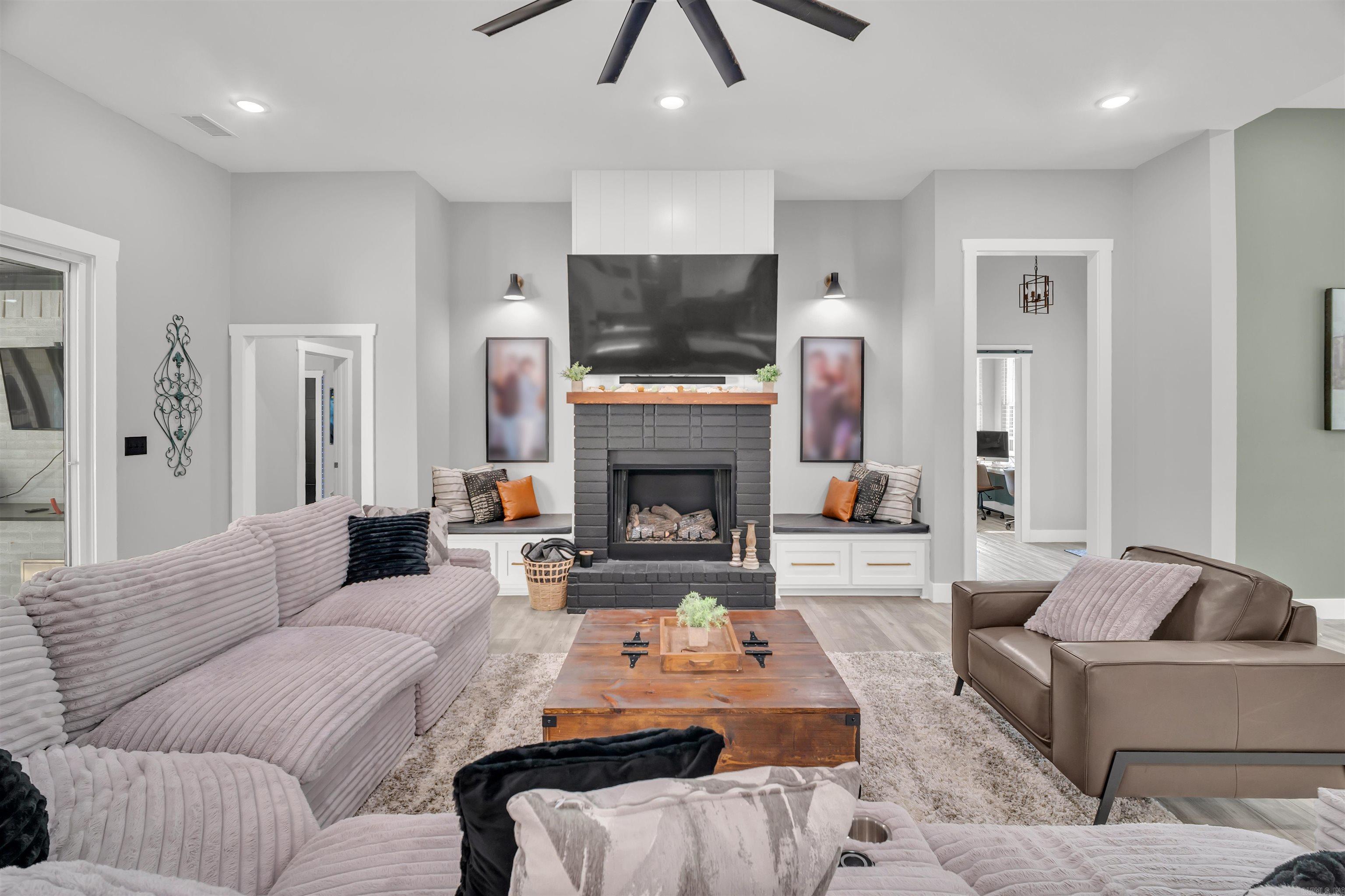 HIDDEN VALLEY ESTATES - Residential