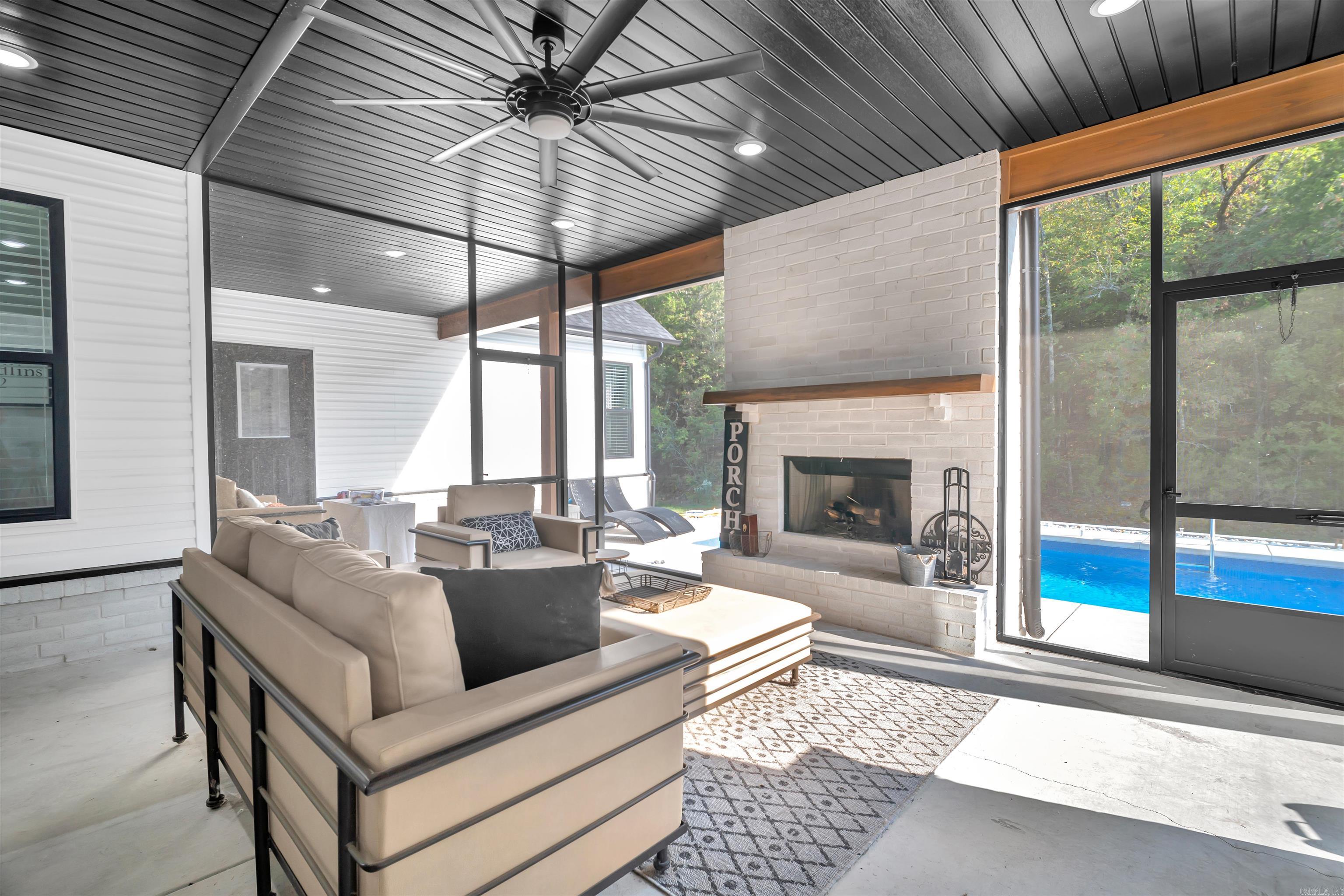 HIDDEN VALLEY ESTATES - Residential