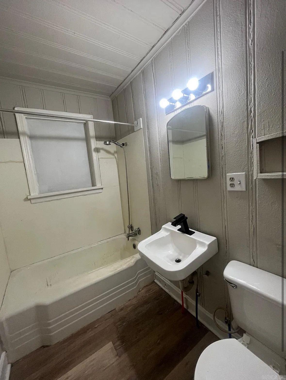 College Park N1 - Residential Income