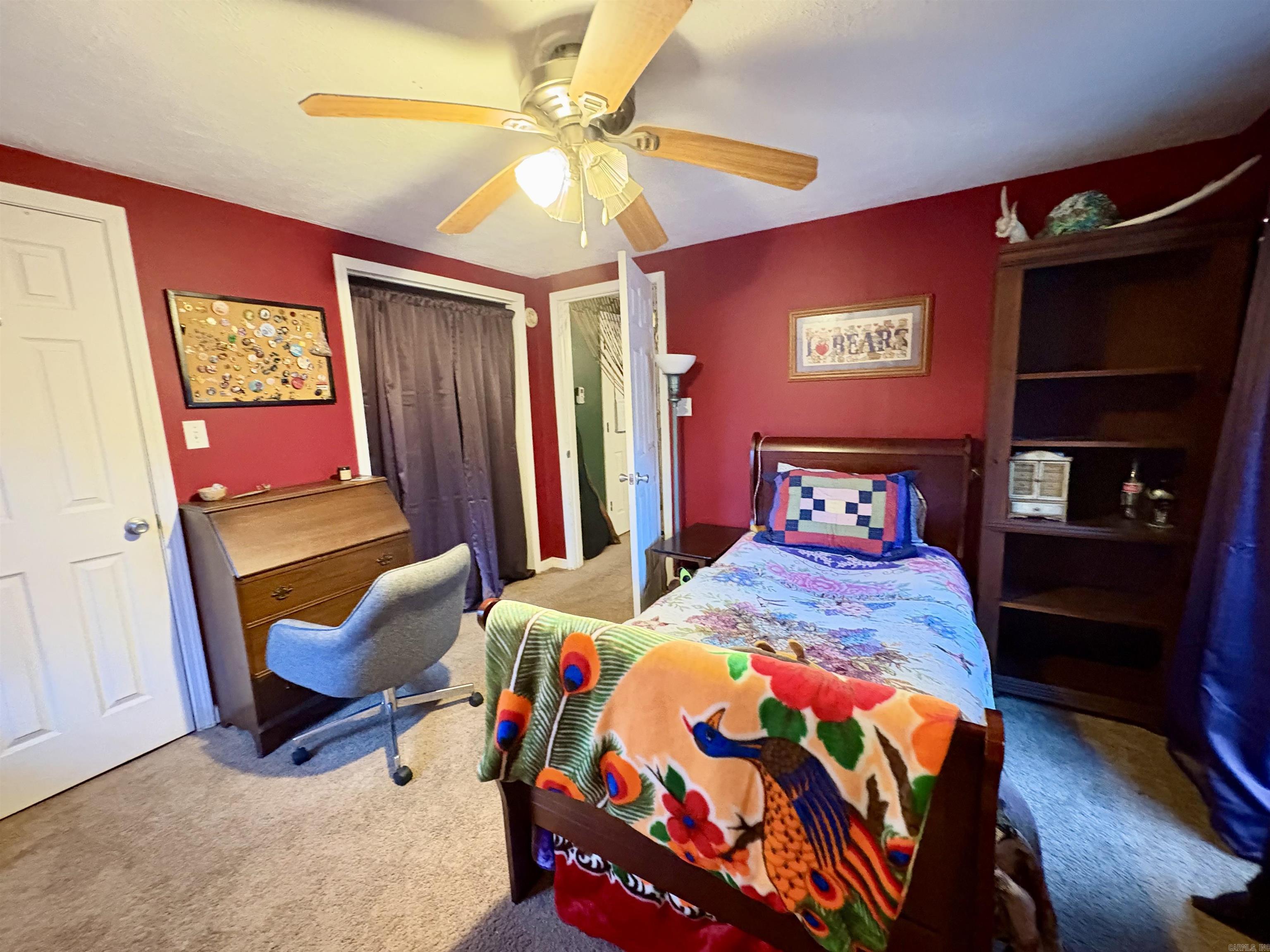 OVERCUP LAKE RESORT - Residential